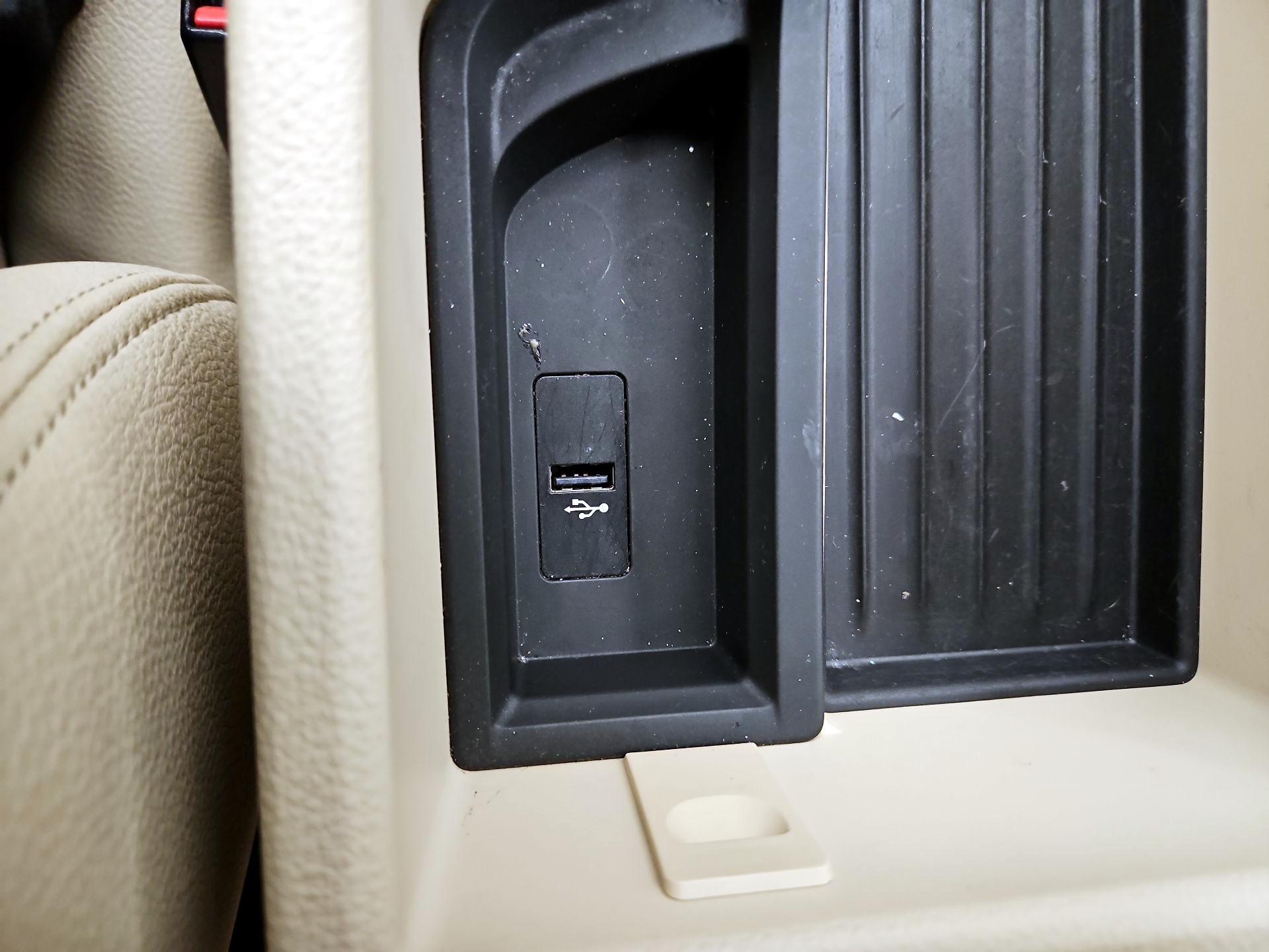 Thumbnail: 2018 BMW 3 Series - 18