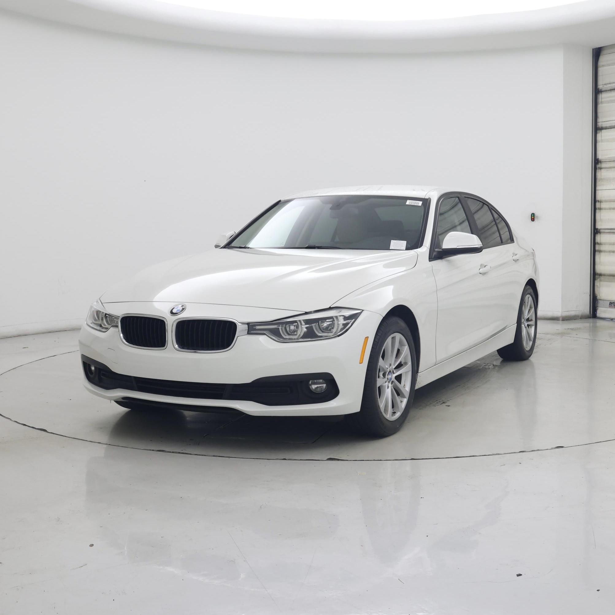 Thumbnail: 2018 BMW 3 Series - 4