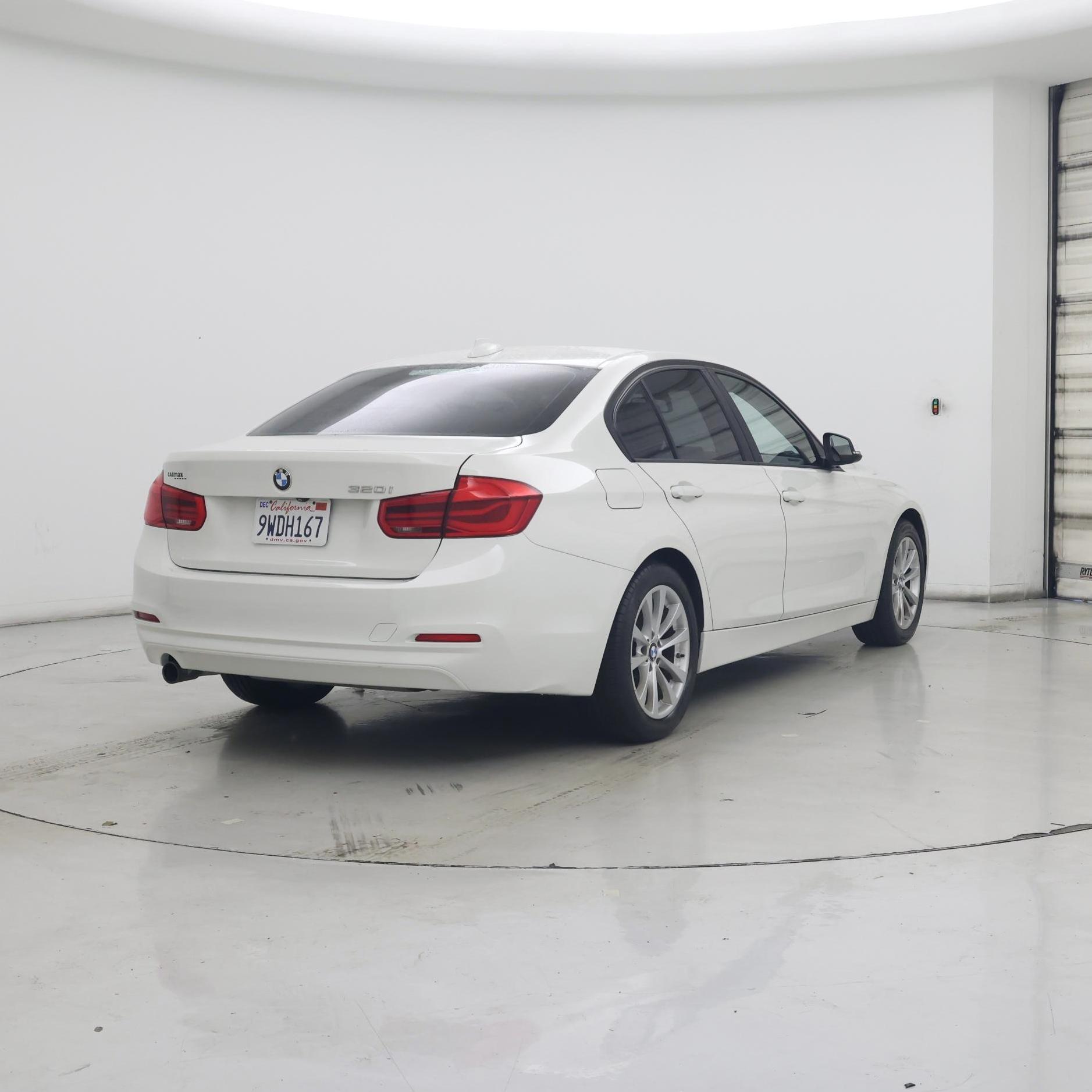 Thumbnail: 2018 BMW 3 Series - 8