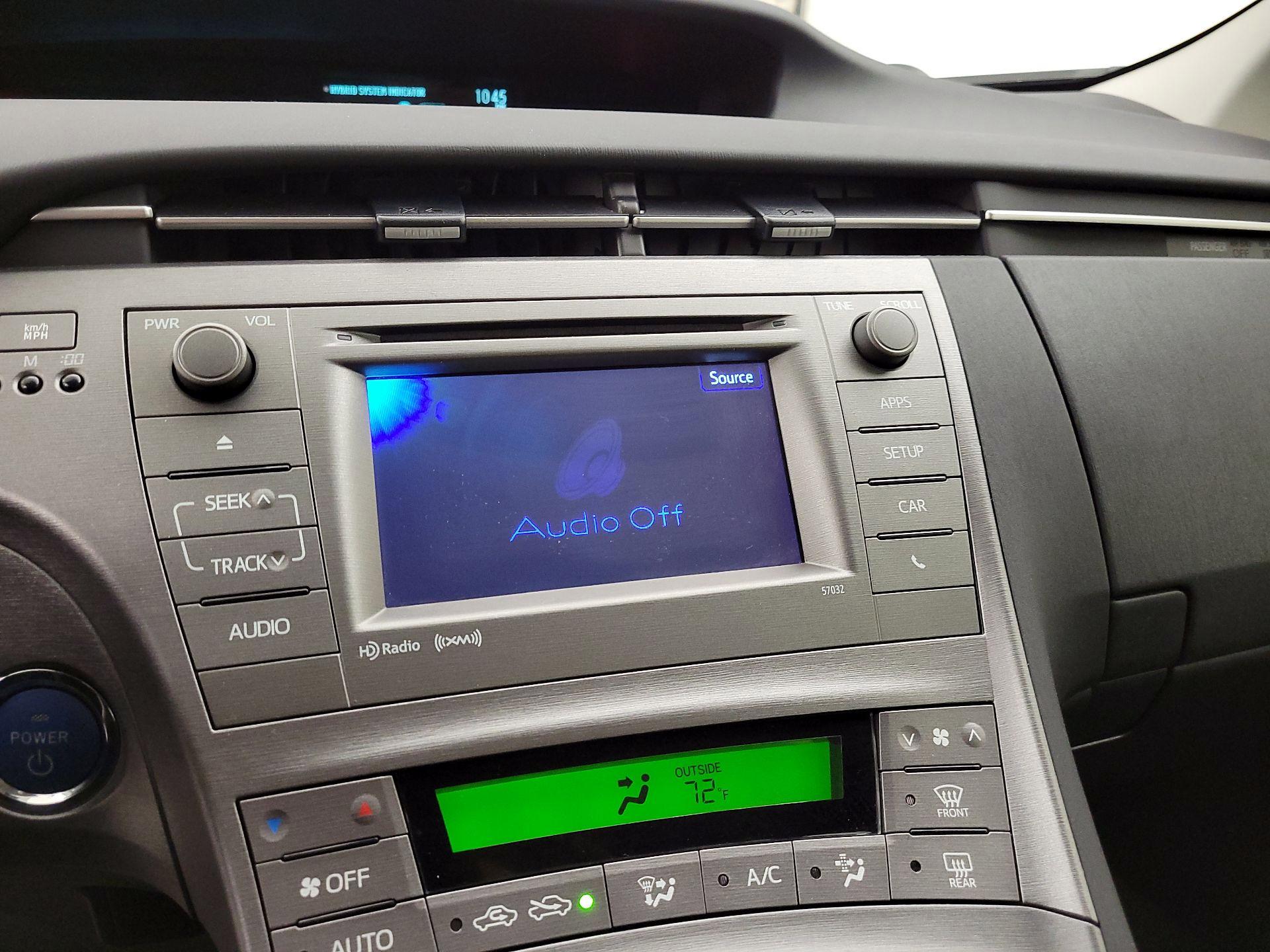 Thumbnail: 2015 Toyota Prius - 15