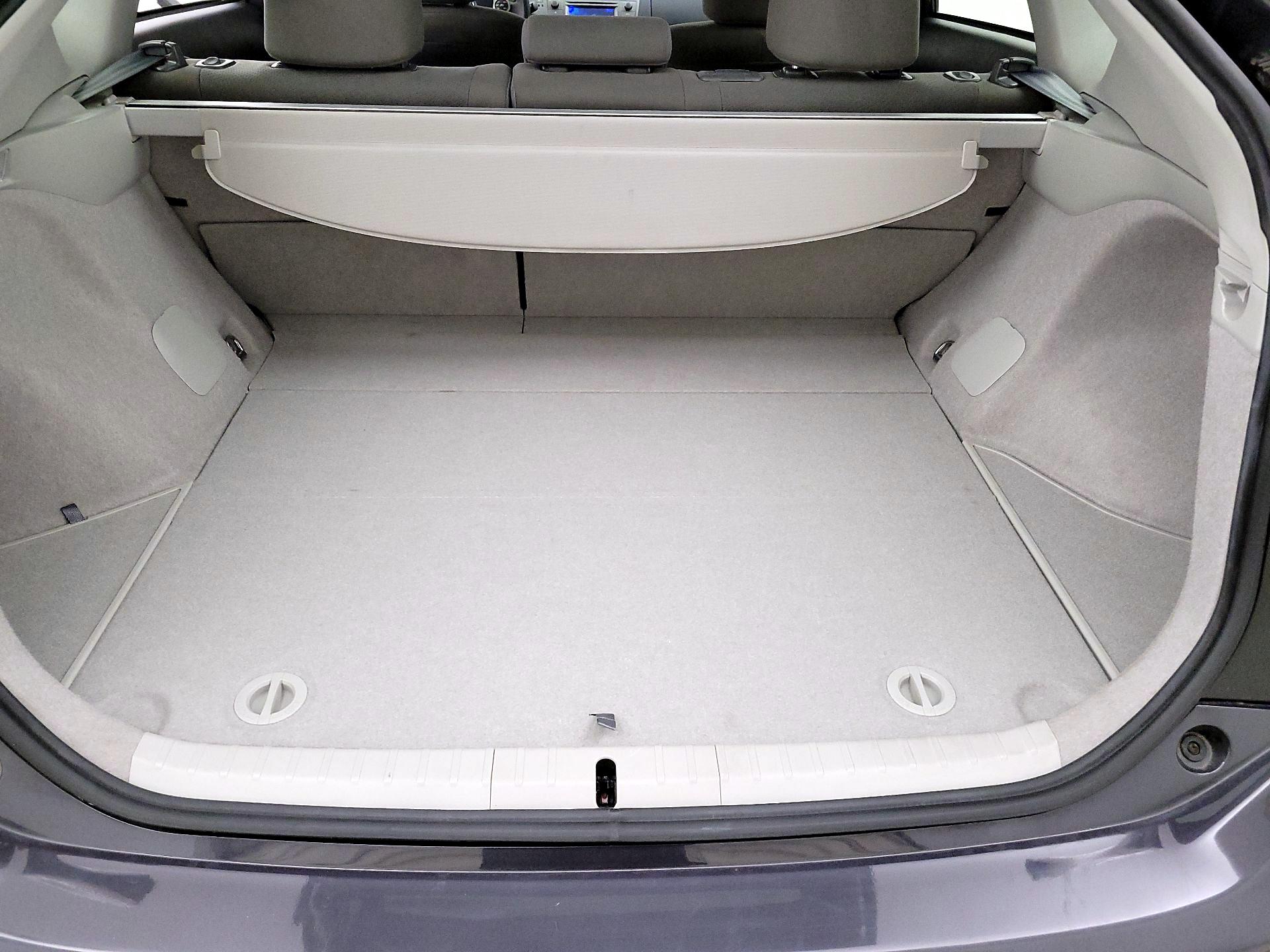 Thumbnail: 2015 Toyota Prius - 20