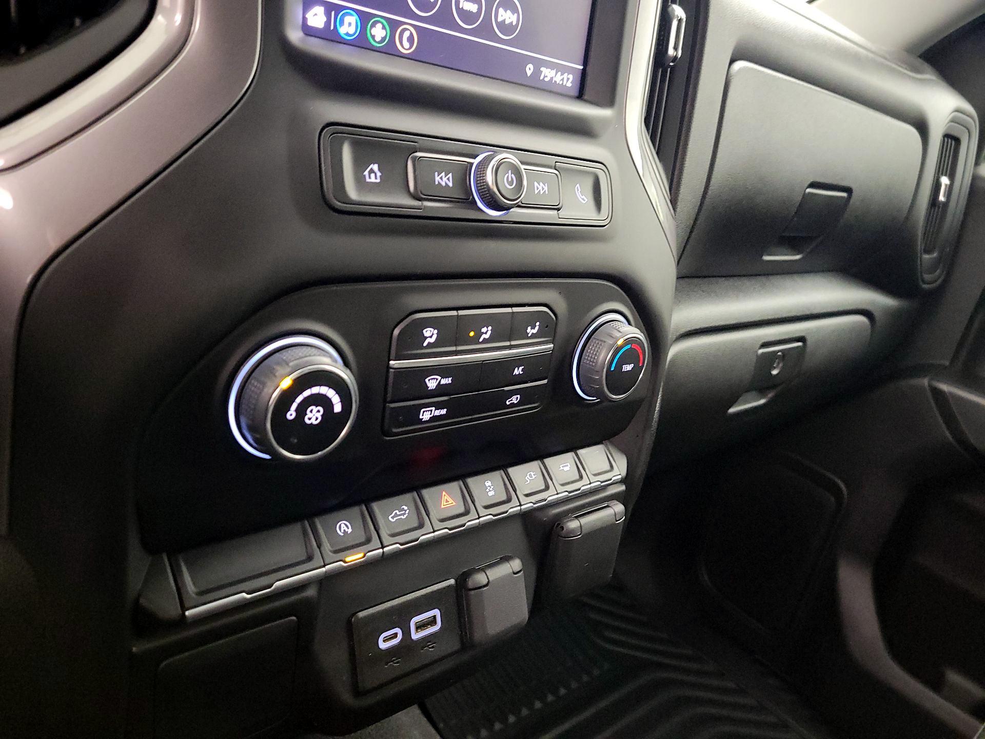 Thumbnail: 2022 Chevrolet Silverado 1500 - 16