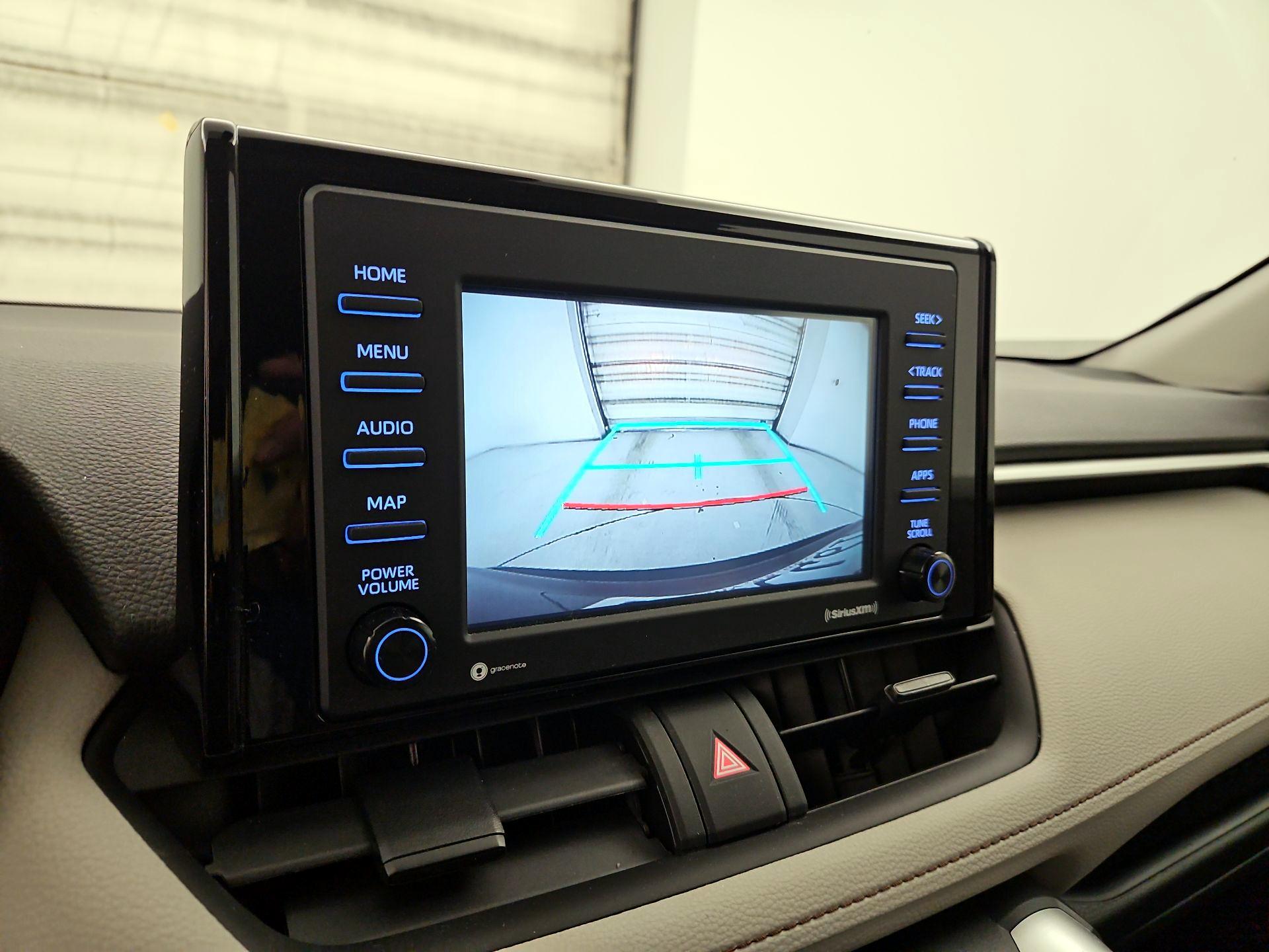 Thumbnail: 2020 Toyota RAV4 - 14