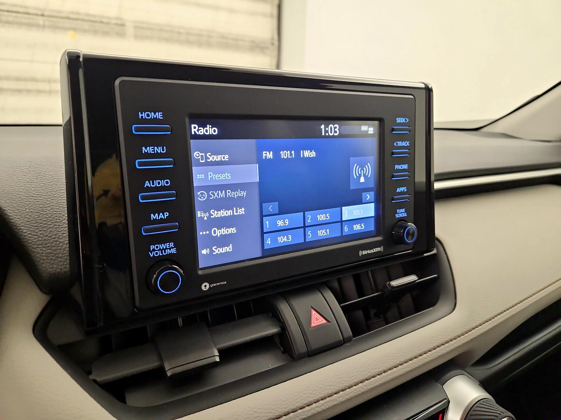 Thumbnail: 2020 Toyota RAV4 - 15