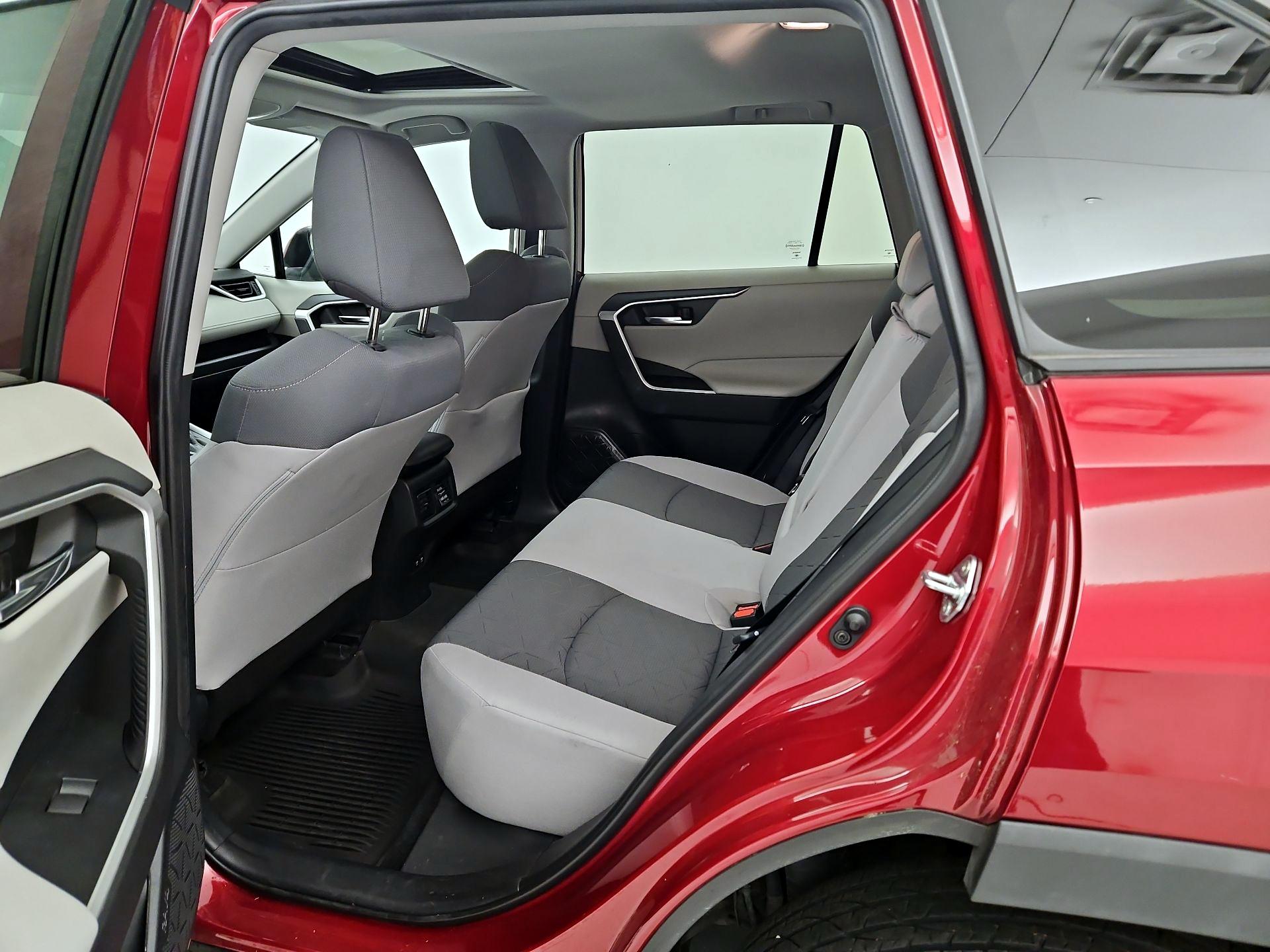 Thumbnail: 2020 Toyota RAV4 - 20