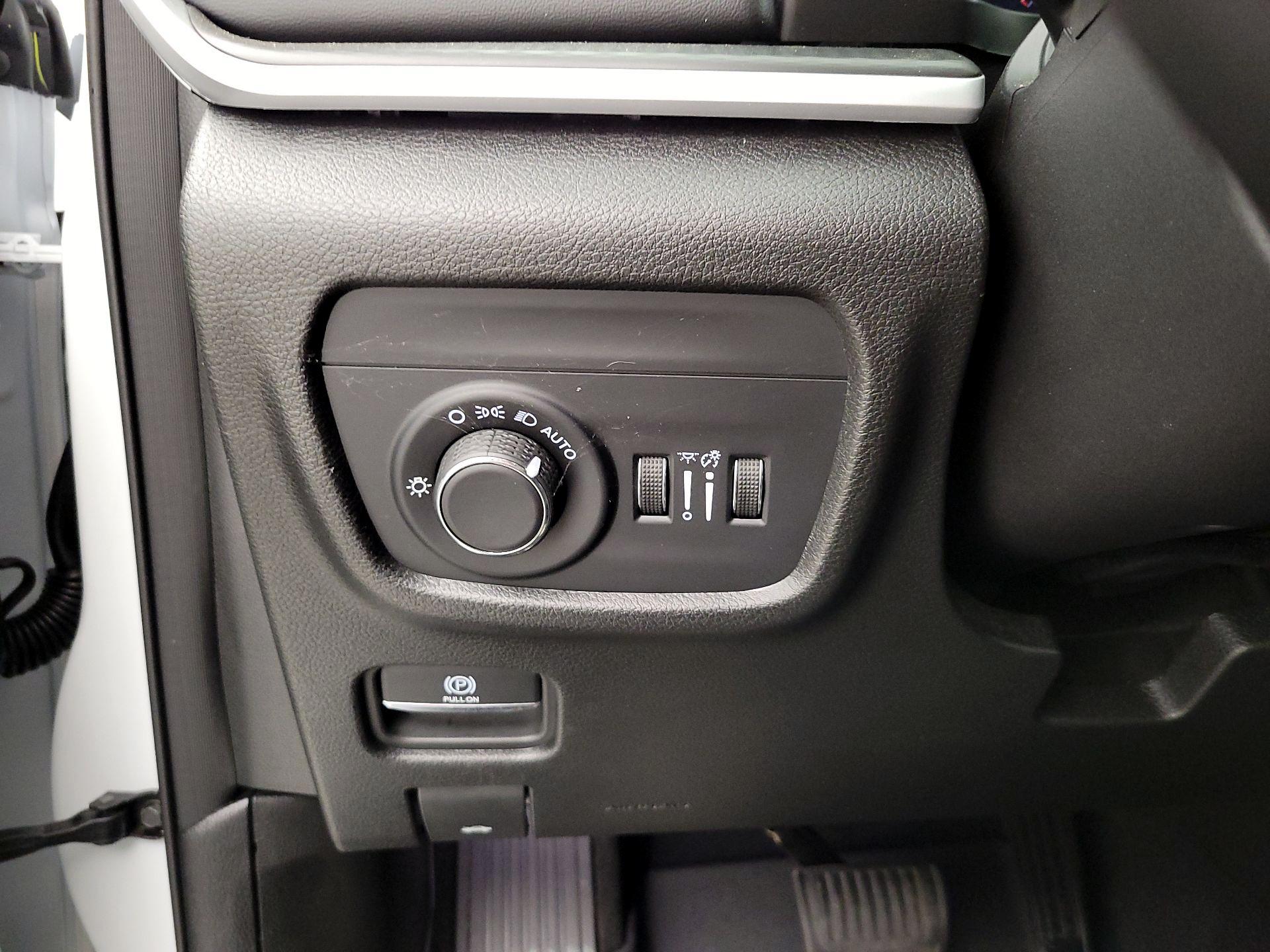 Thumbnail: 2024 Jeep Grand Cherokee - 13