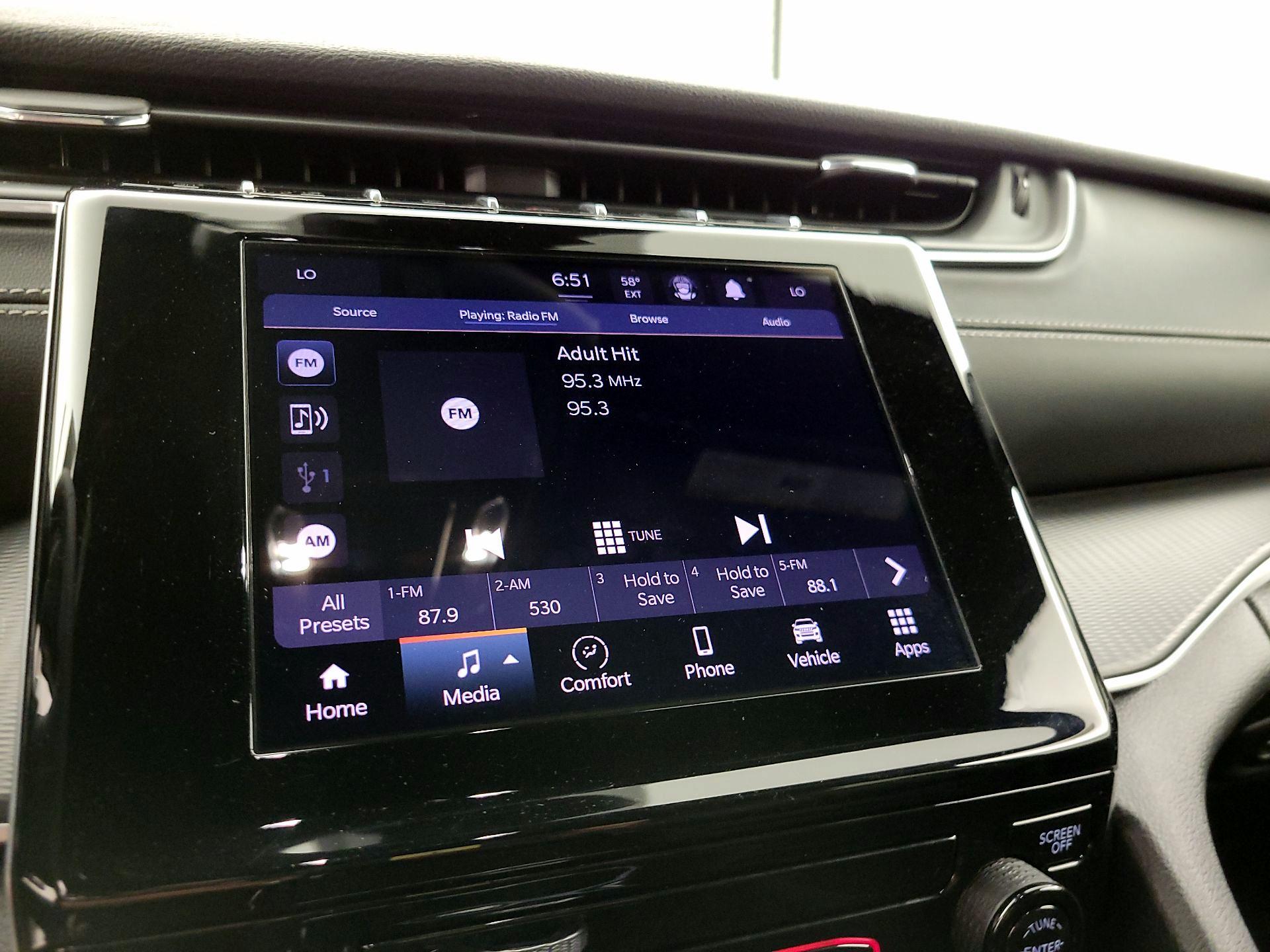 Thumbnail: 2024 Jeep Grand Cherokee - 15