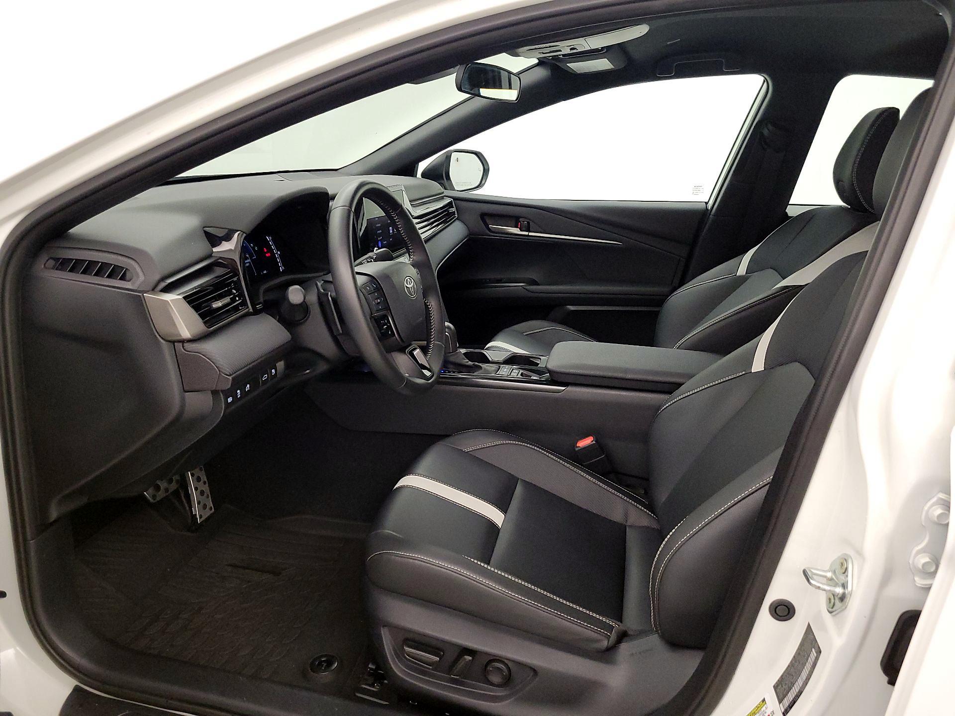 Thumbnail: 2025 Toyota Camry - 11