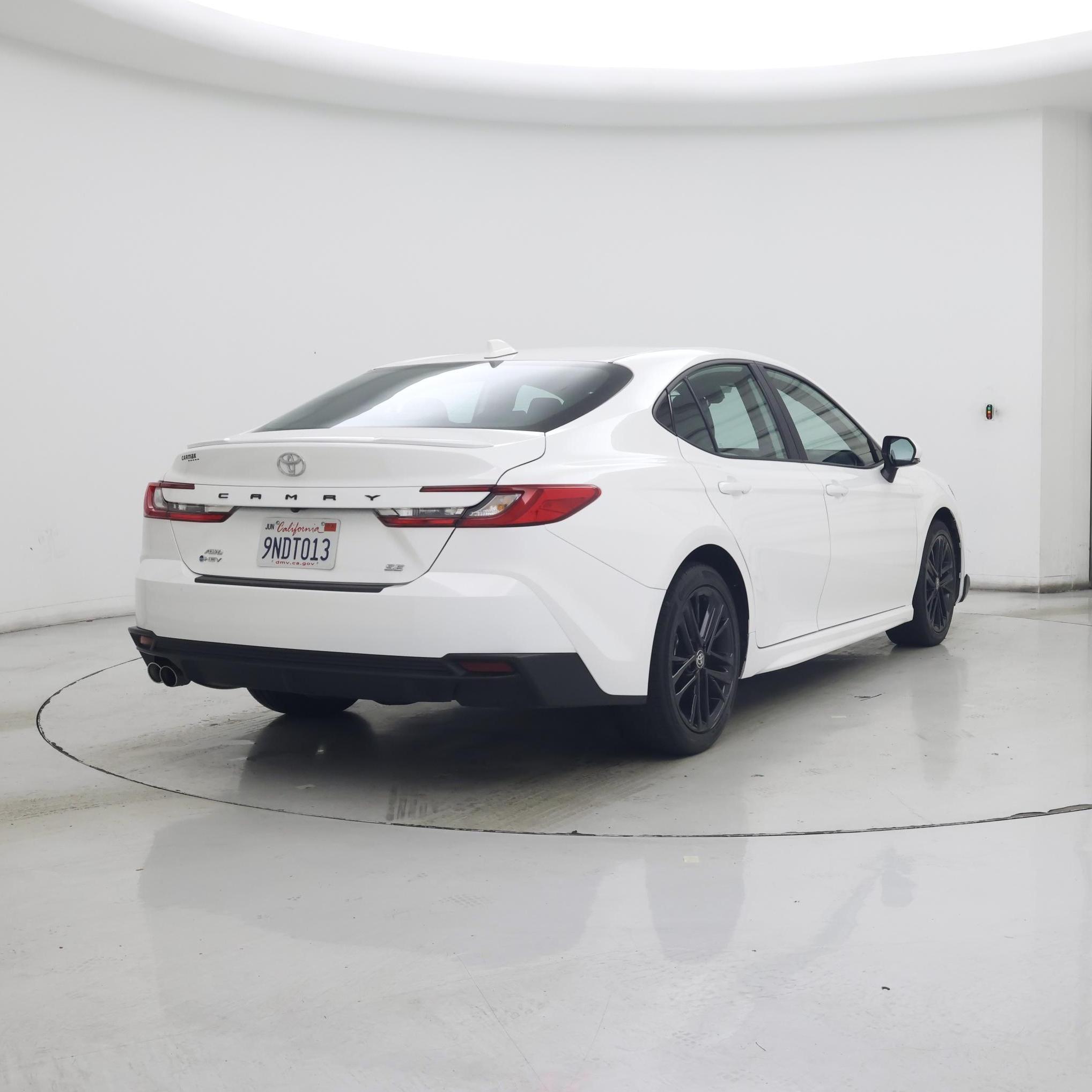 Thumbnail: 2025 Toyota Camry - 8