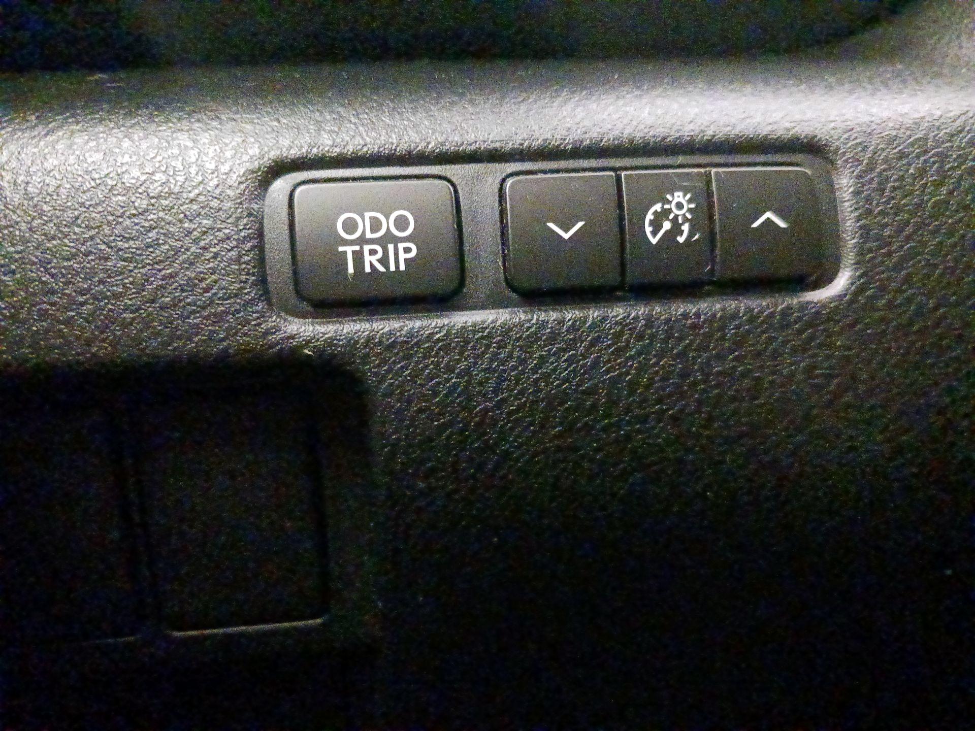 Thumbnail: 2014 Lexus IS - 13