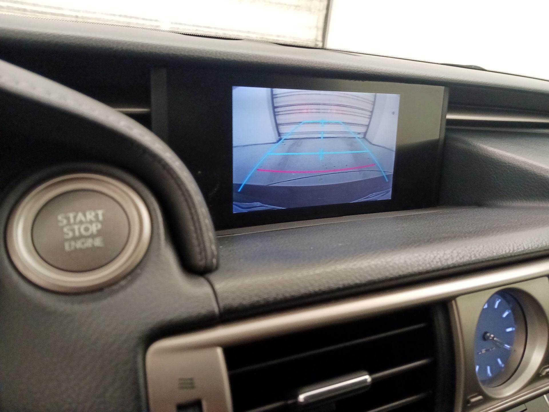 Thumbnail: 2014 Lexus IS - 15