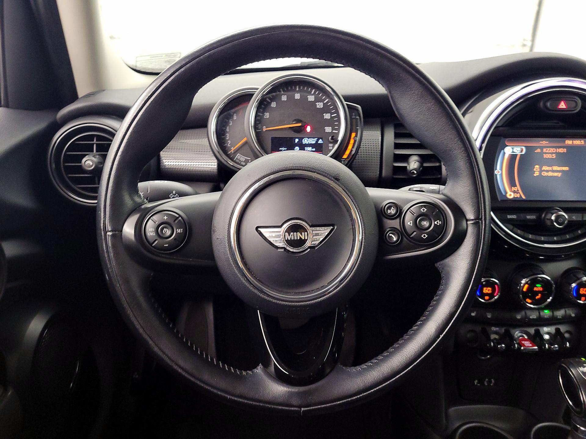 Thumbnail: 2018 MINI Cooper Hardtop - 10