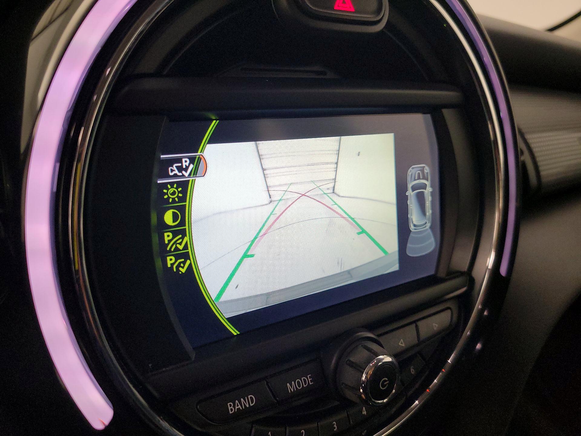 Thumbnail: 2018 MINI Cooper Hardtop - 14