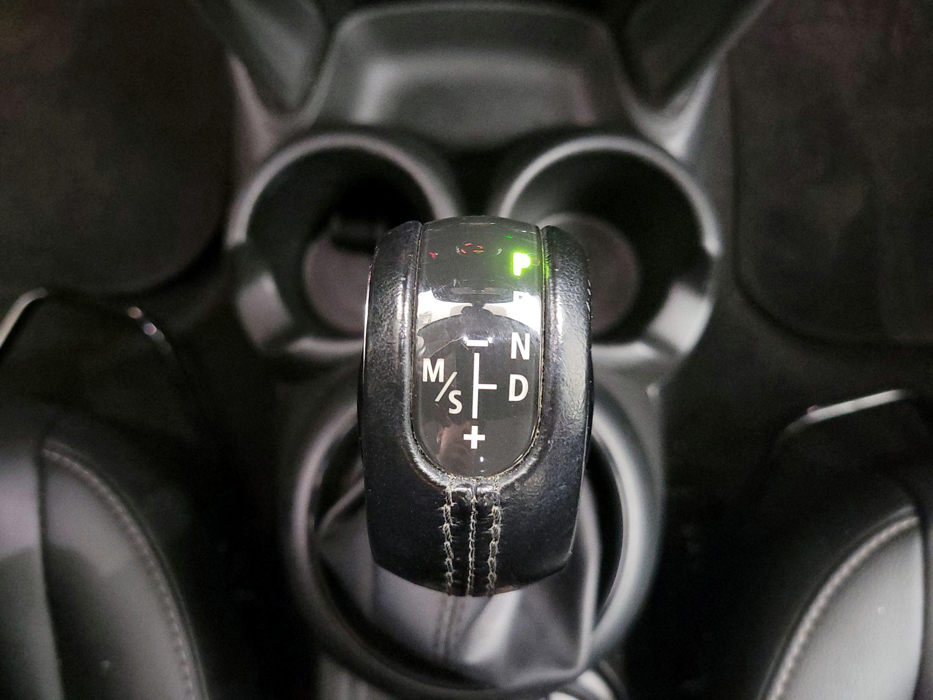 Thumbnail: 2018 MINI Cooper Hardtop - 17