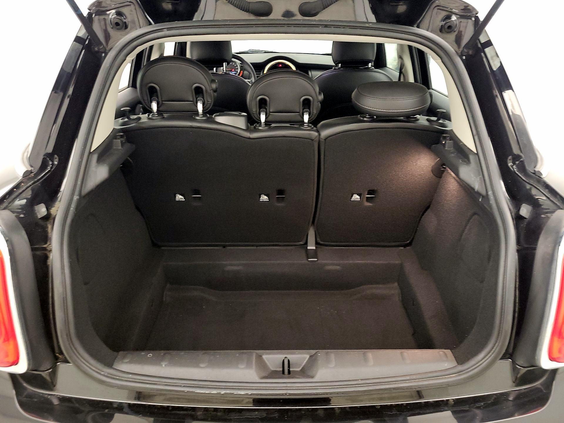 Thumbnail: 2018 MINI Cooper Hardtop - 19