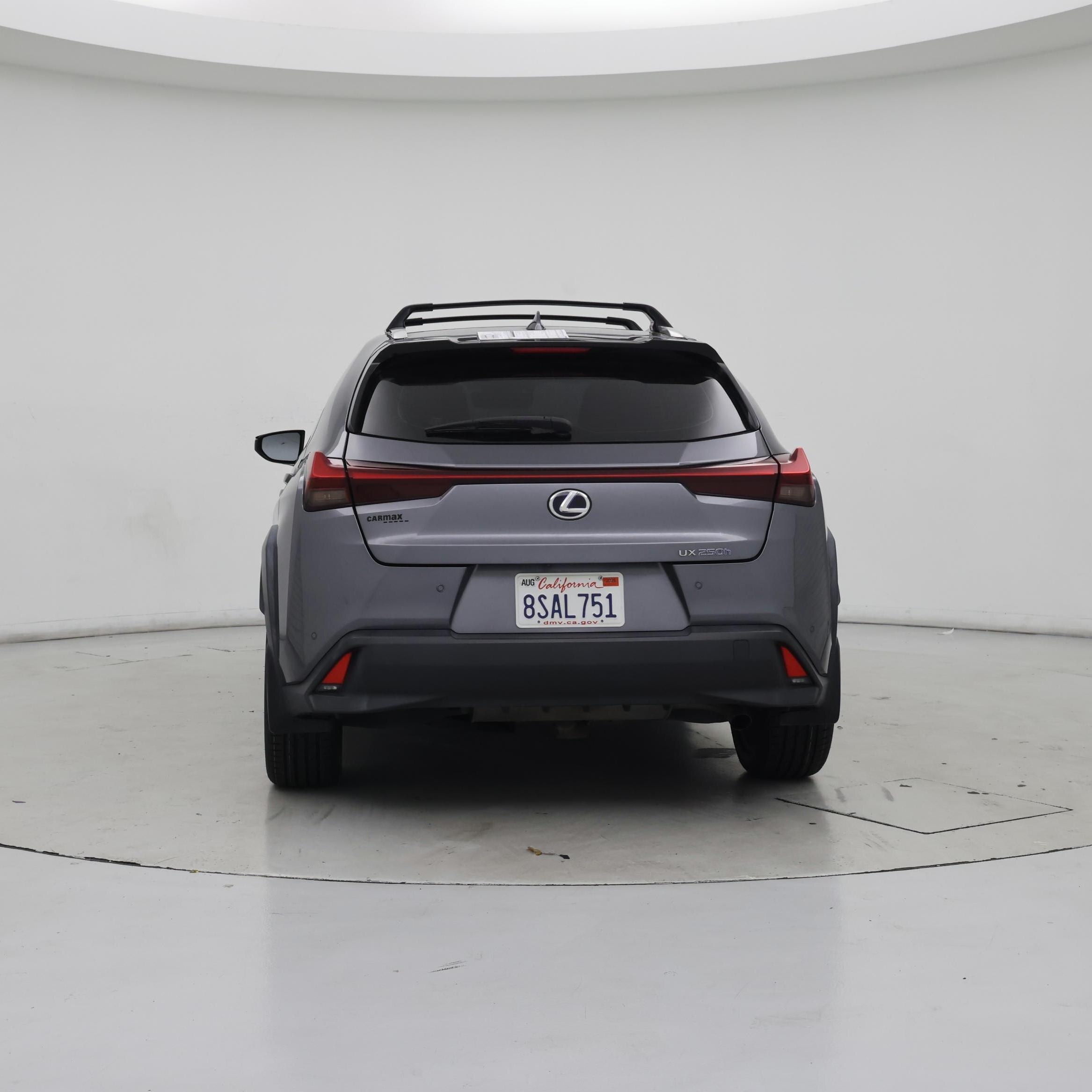 Thumbnail: 2020 Lexus UX - 6