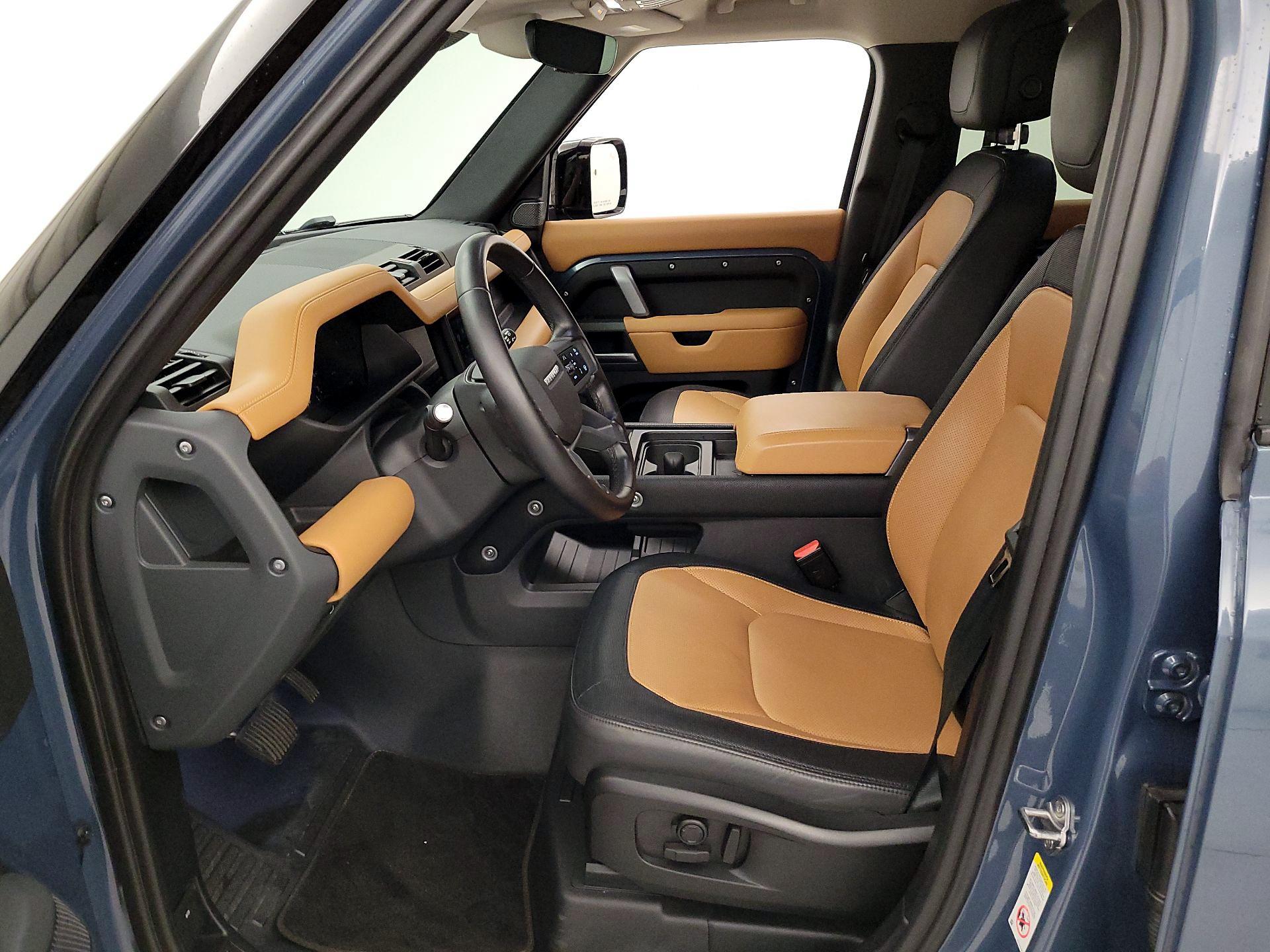 Thumbnail: 2024 Land Rover Defender - 11