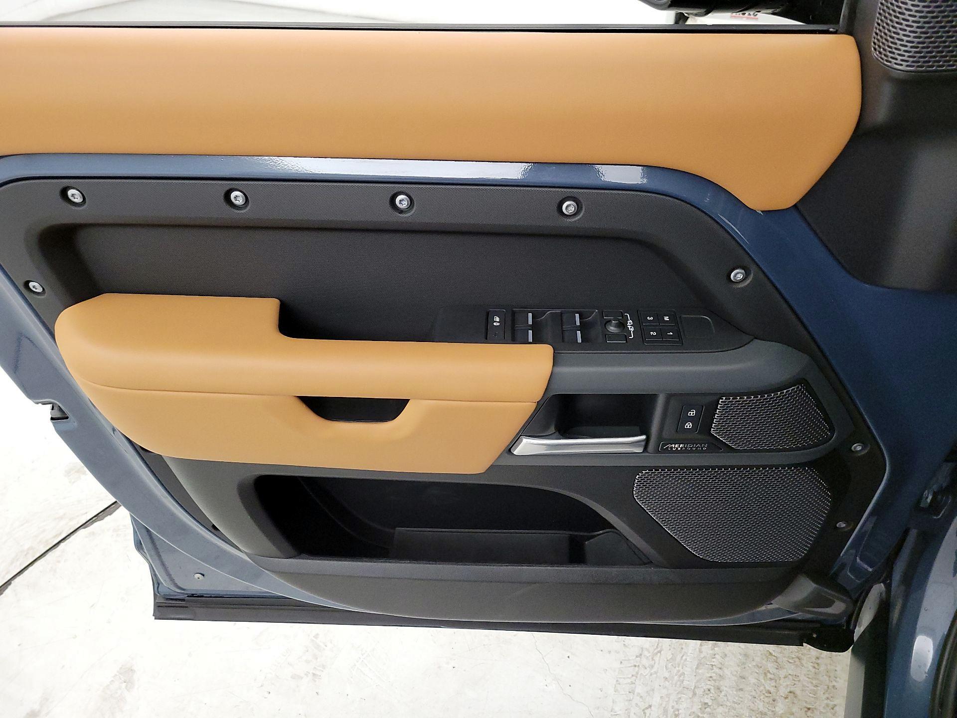 Thumbnail: 2024 Land Rover Defender - 12