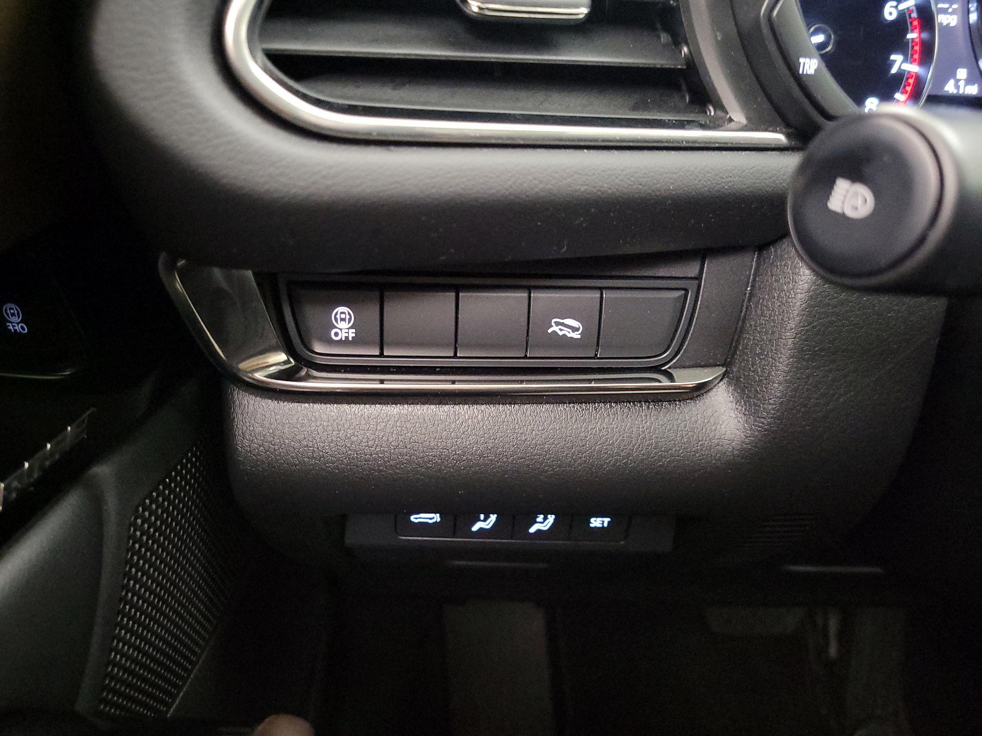 Thumbnail: 2023 Mazda CX-30 - 13