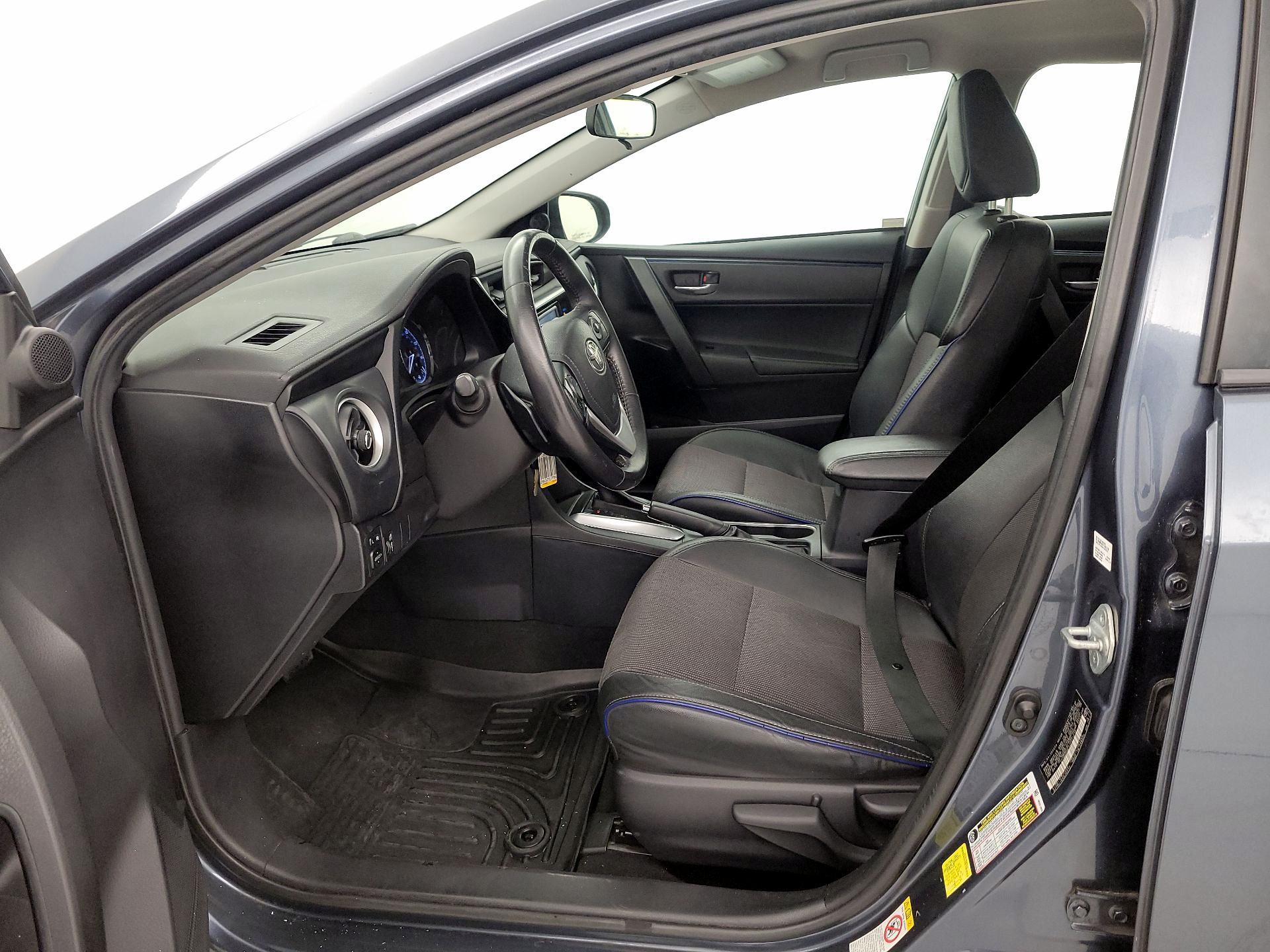 Thumbnail: 2018 Toyota Corolla - 11