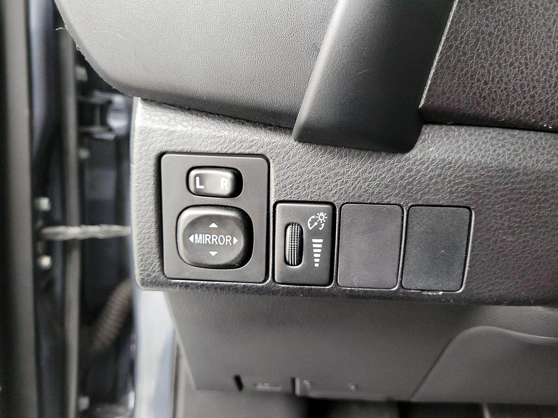 Thumbnail: 2018 Toyota Corolla - 13