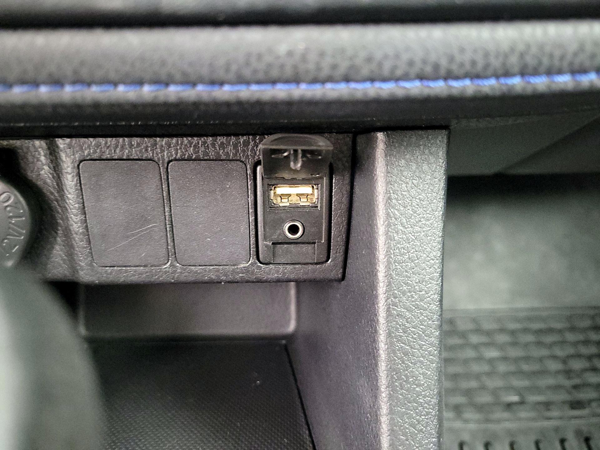 Thumbnail: 2018 Toyota Corolla - 18