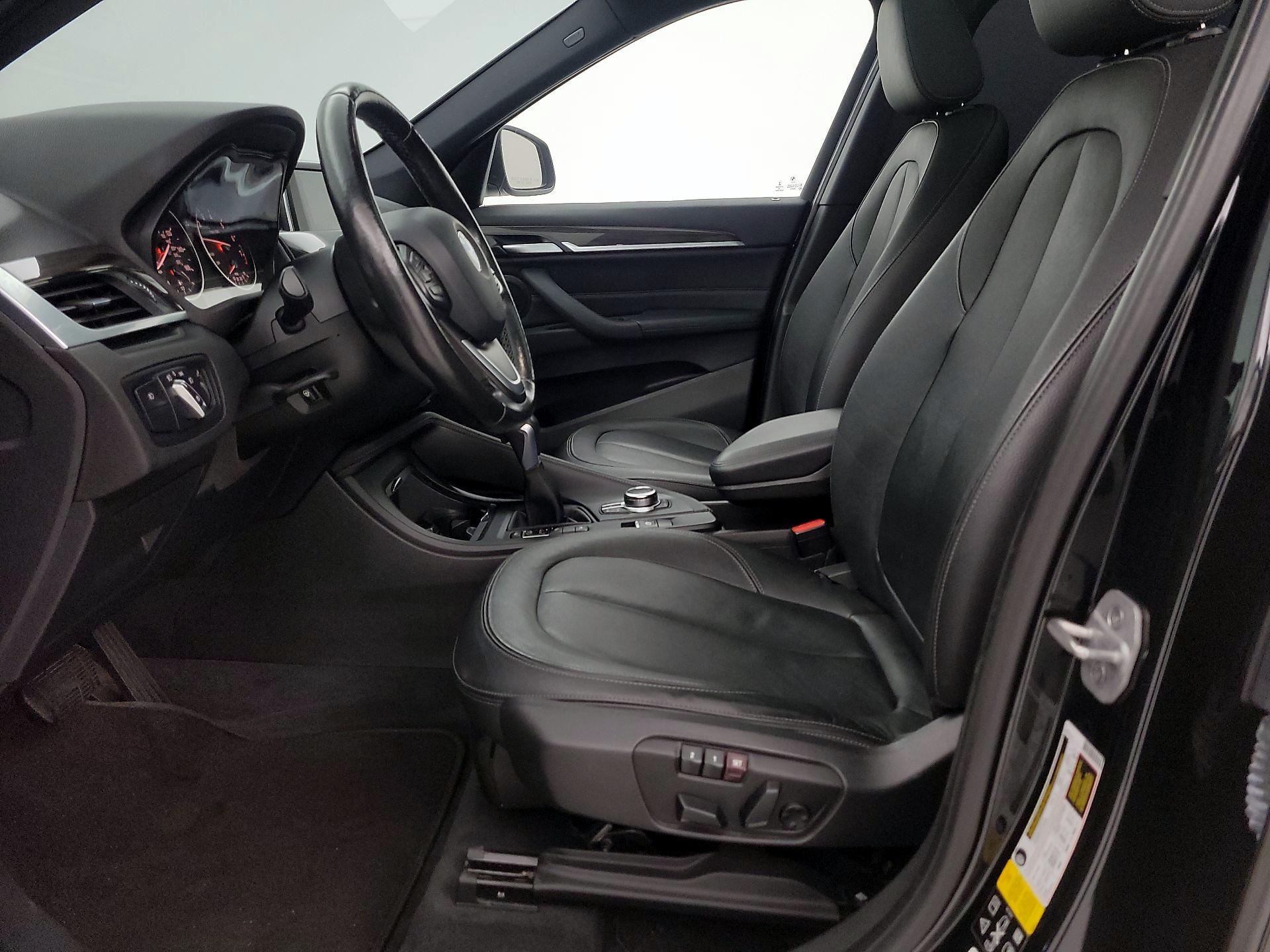 Thumbnail: 2017 BMW X1 - 11