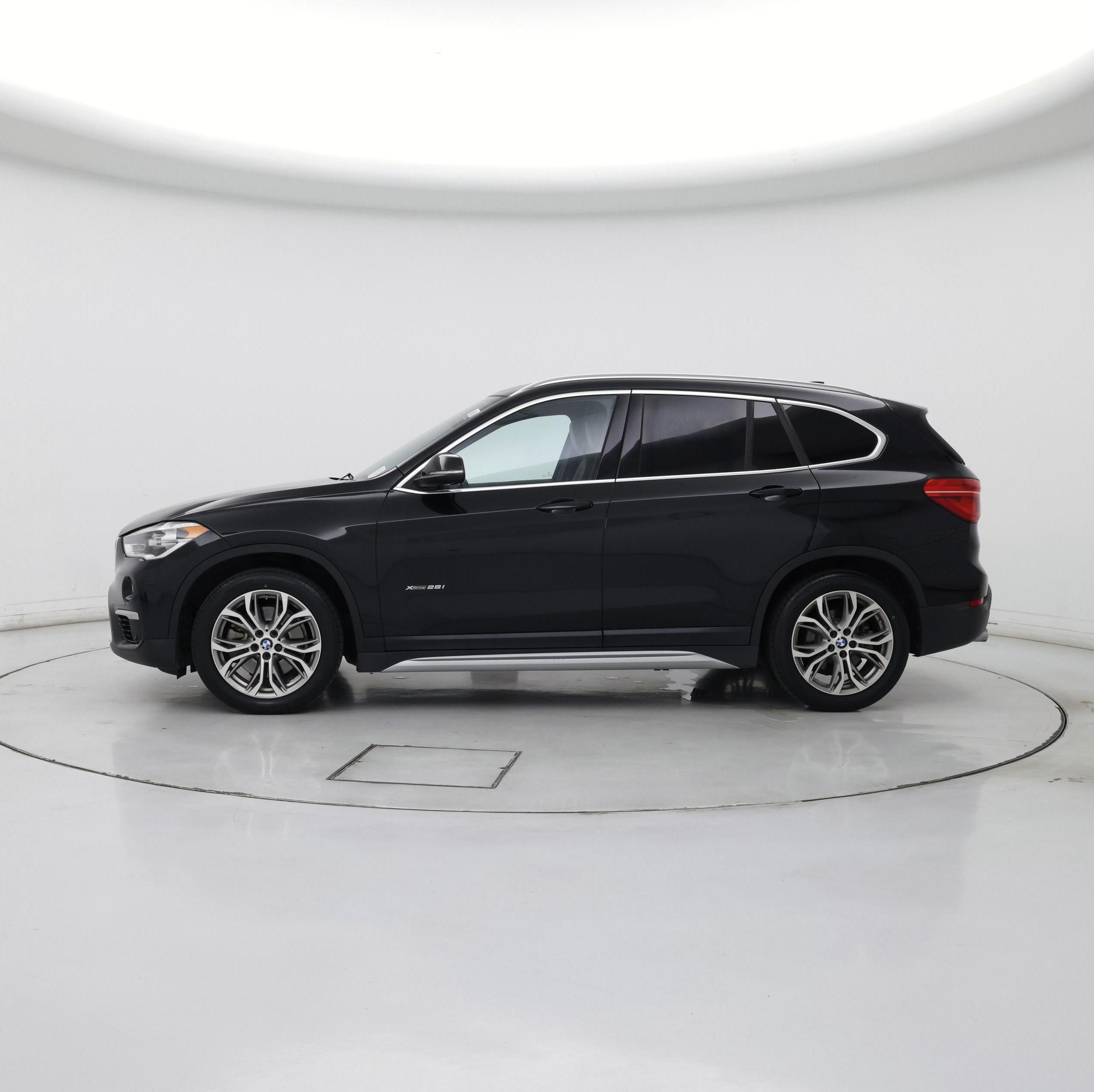 Thumbnail: 2017 BMW X1 - 3