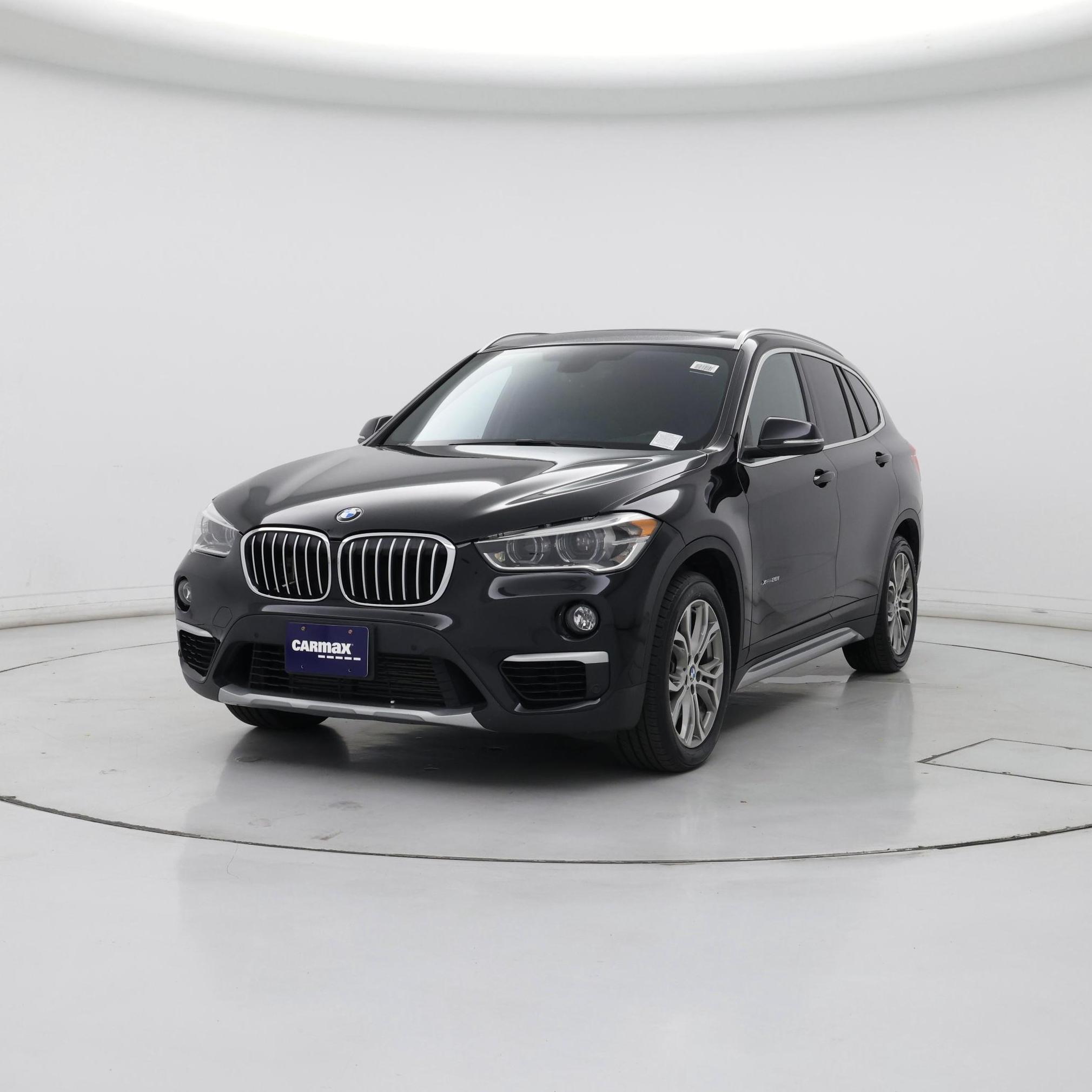 Thumbnail: 2017 BMW X1 - 4