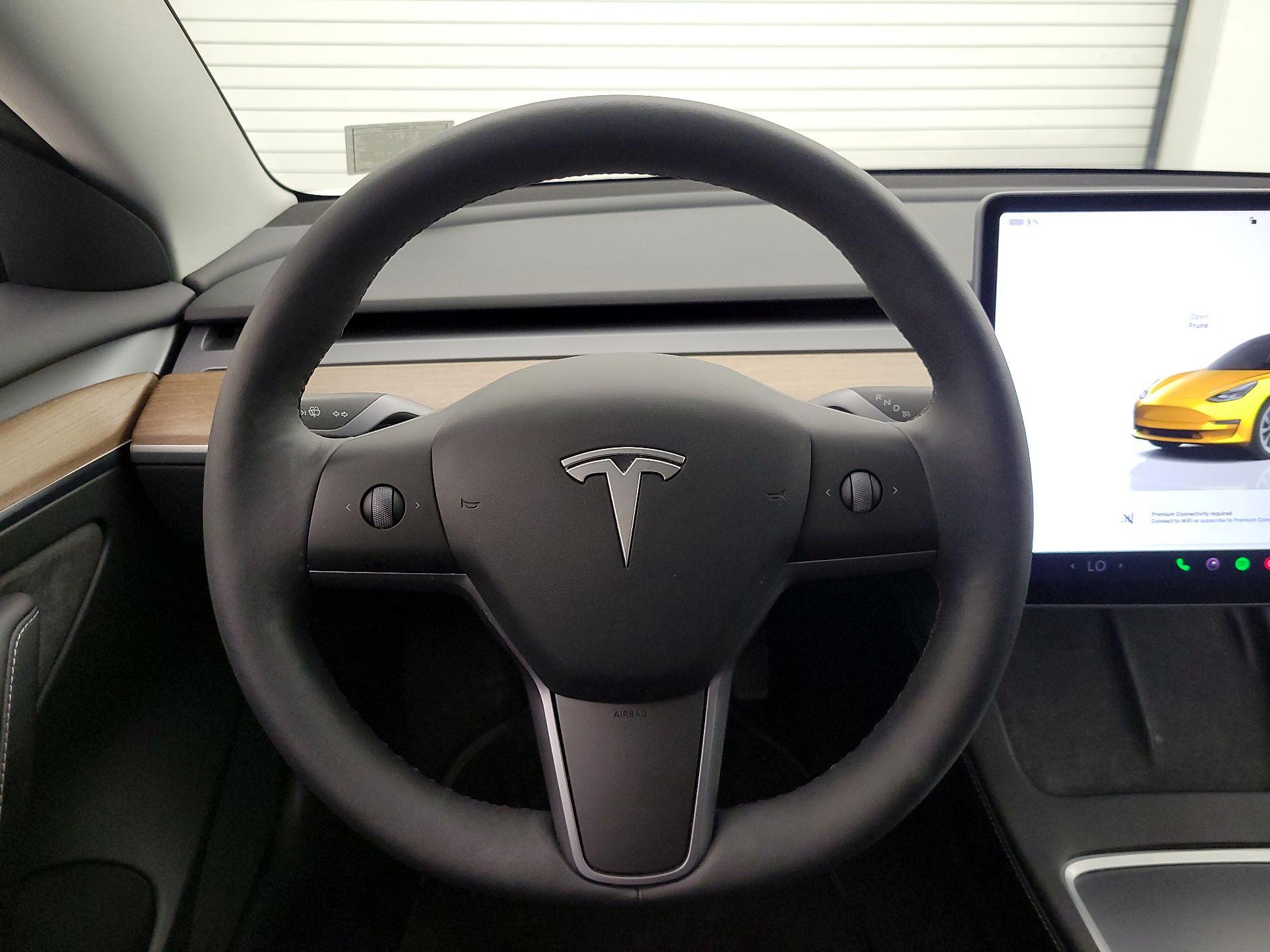 Thumbnail: 2022 Tesla Model 3 - 10