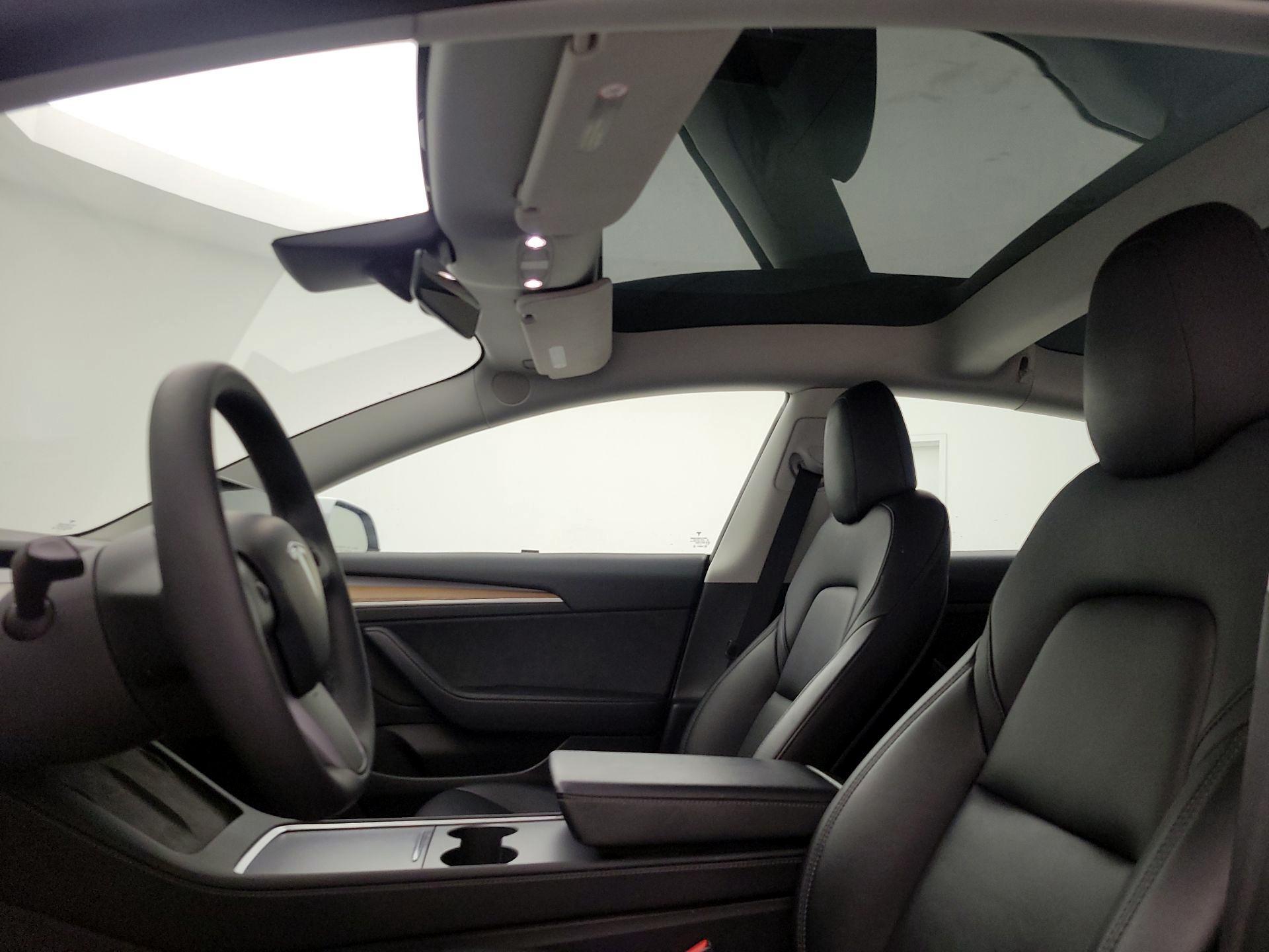 Thumbnail: 2022 Tesla Model 3 - 18