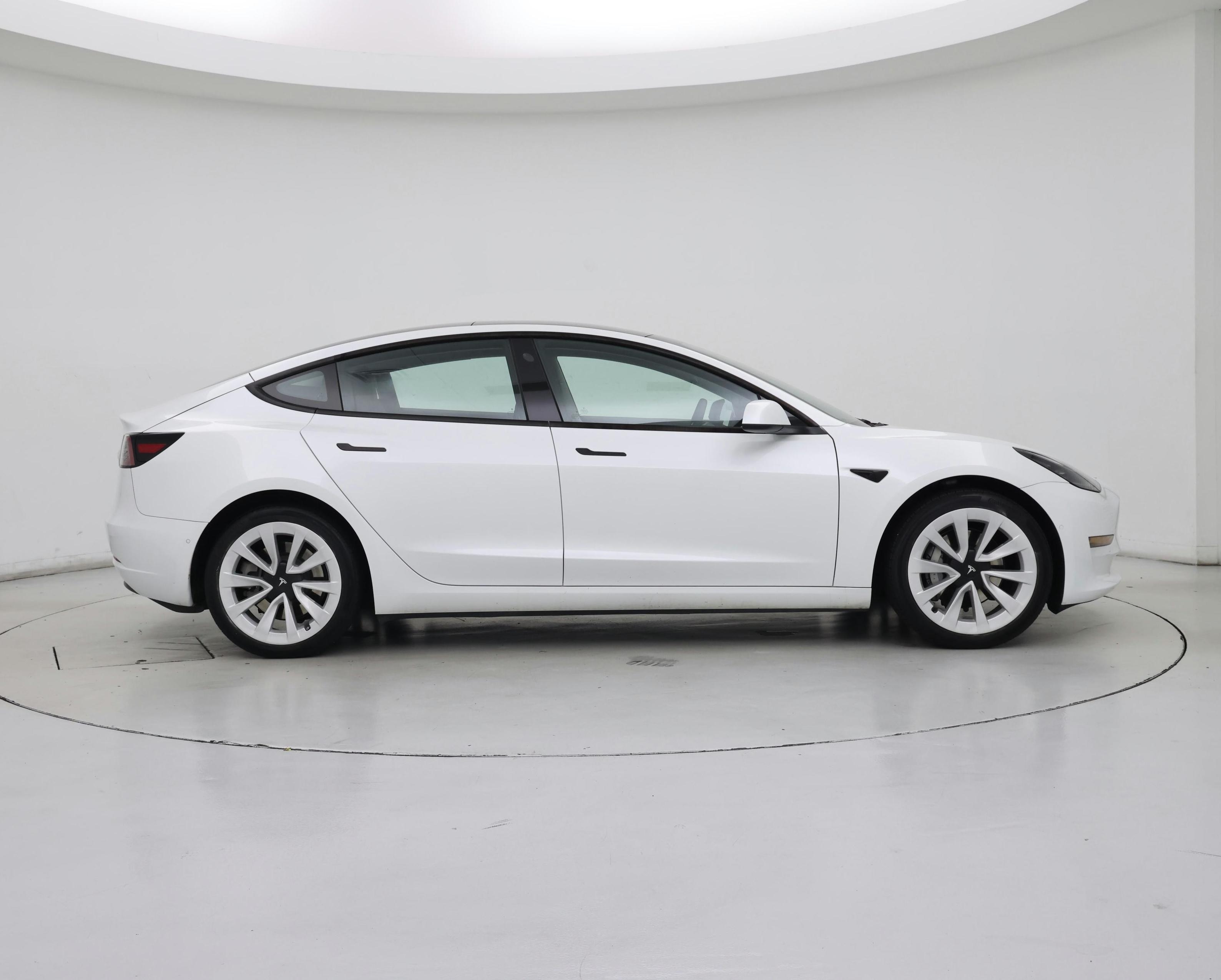 Thumbnail: 2022 Tesla Model 3 - 7