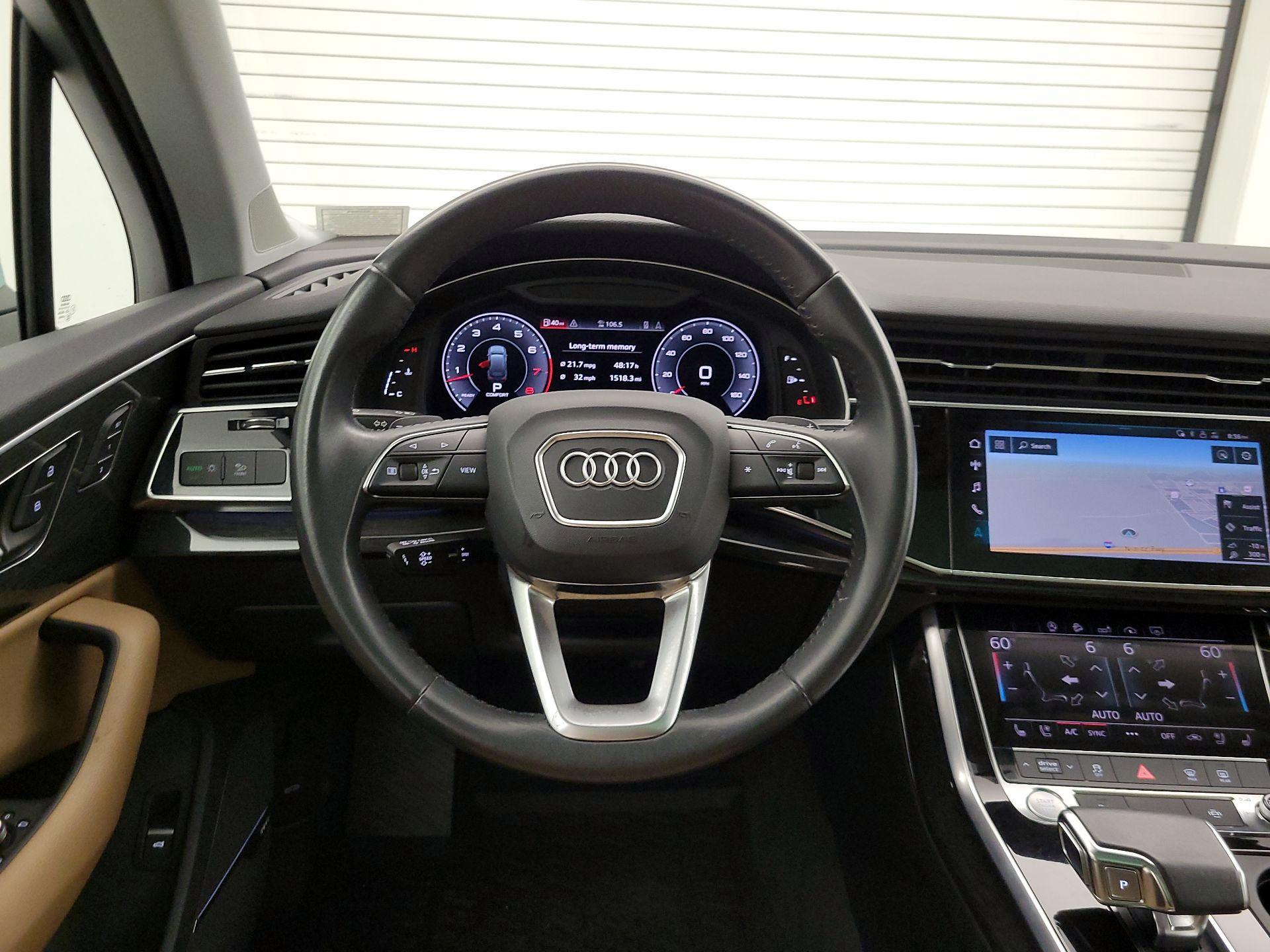 Thumbnail: 2020 Audi Q7 - 10