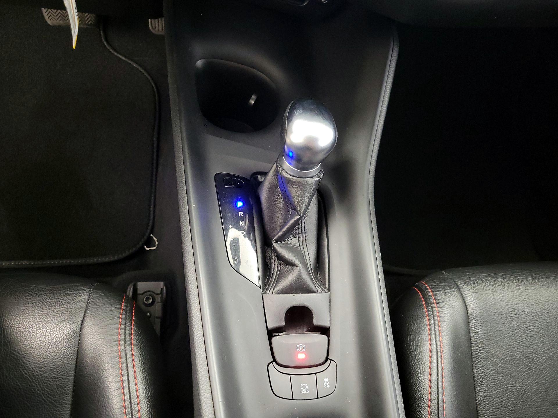 Thumbnail: 2020 Toyota C-HR - 17