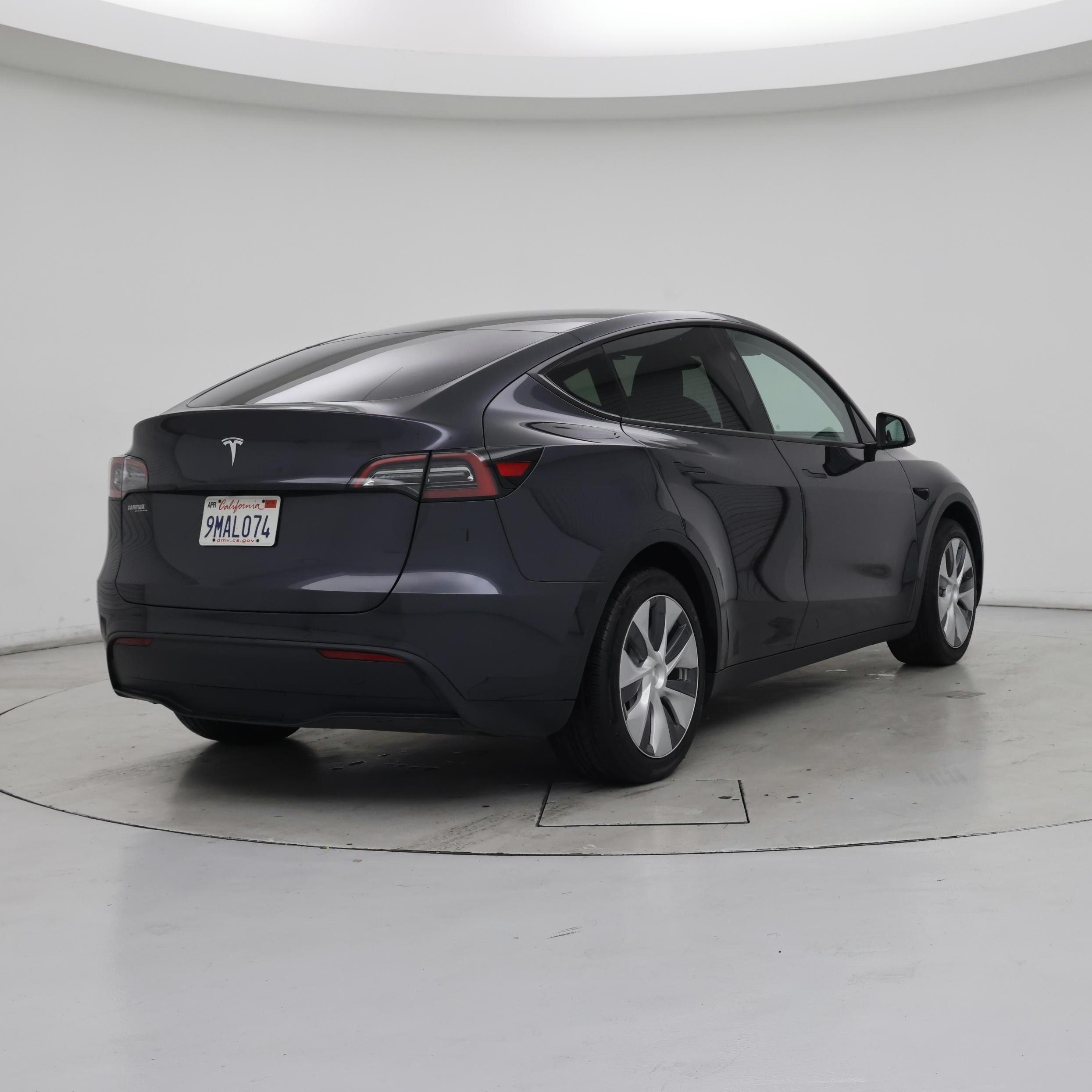 Thumbnail: 2024 Tesla Model Y - 8