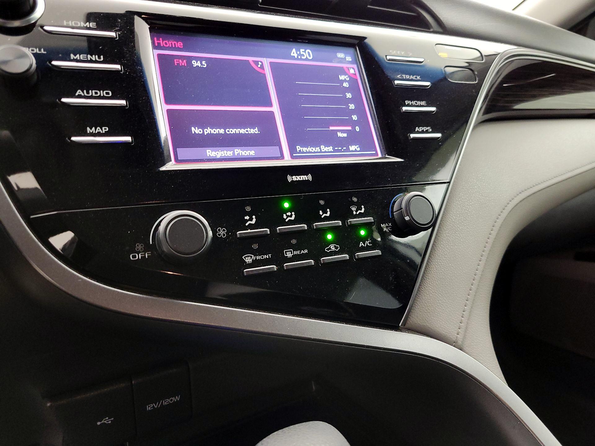 Thumbnail: 2020 Toyota Camry - 16