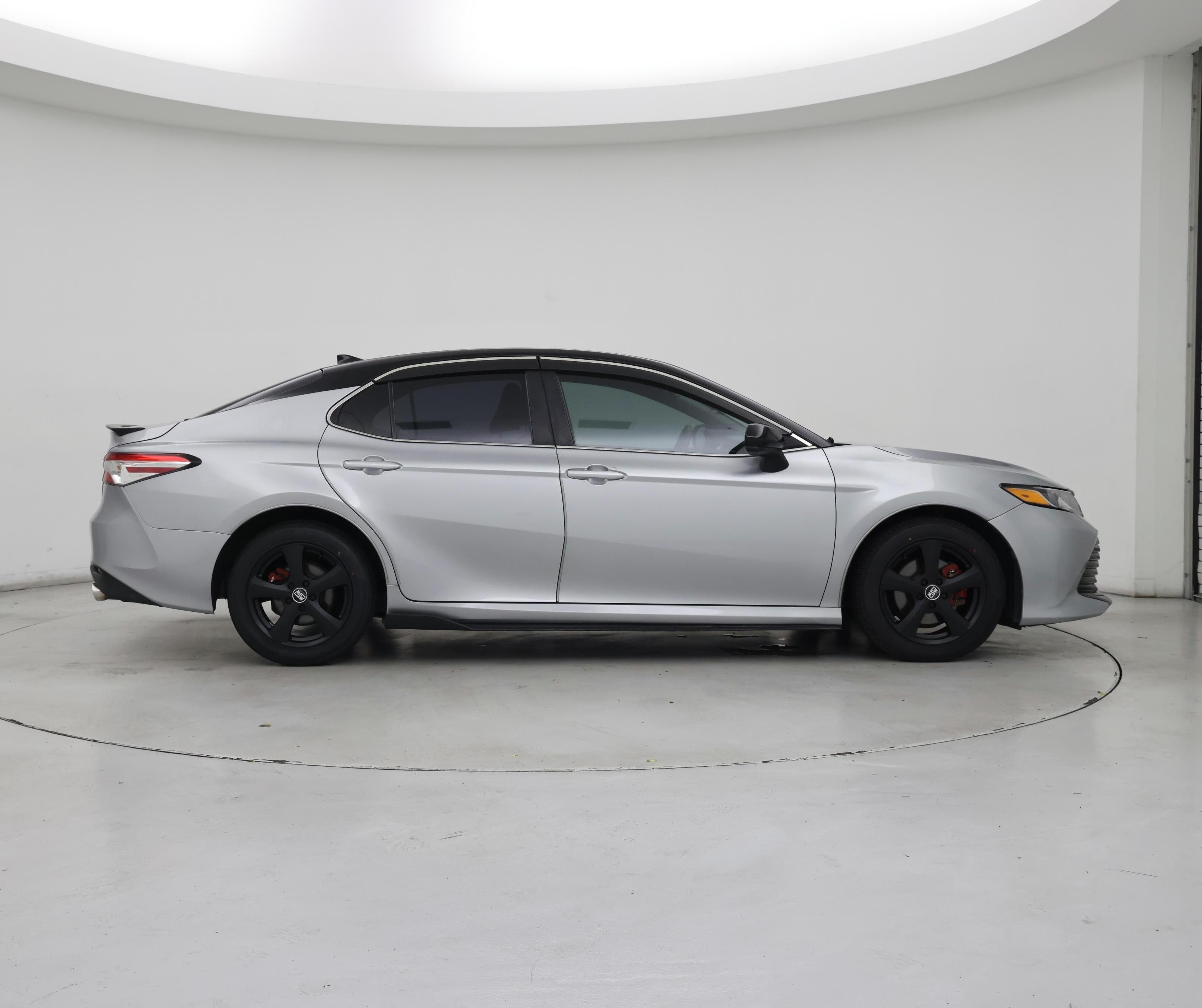 Thumbnail: 2020 Toyota Camry - 7