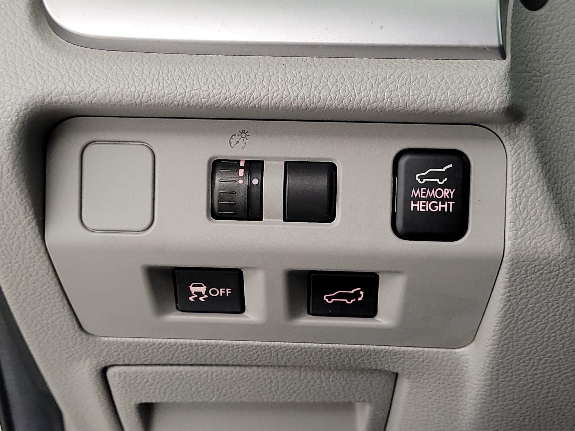 Thumbnail: 2014 Subaru Forester - 13