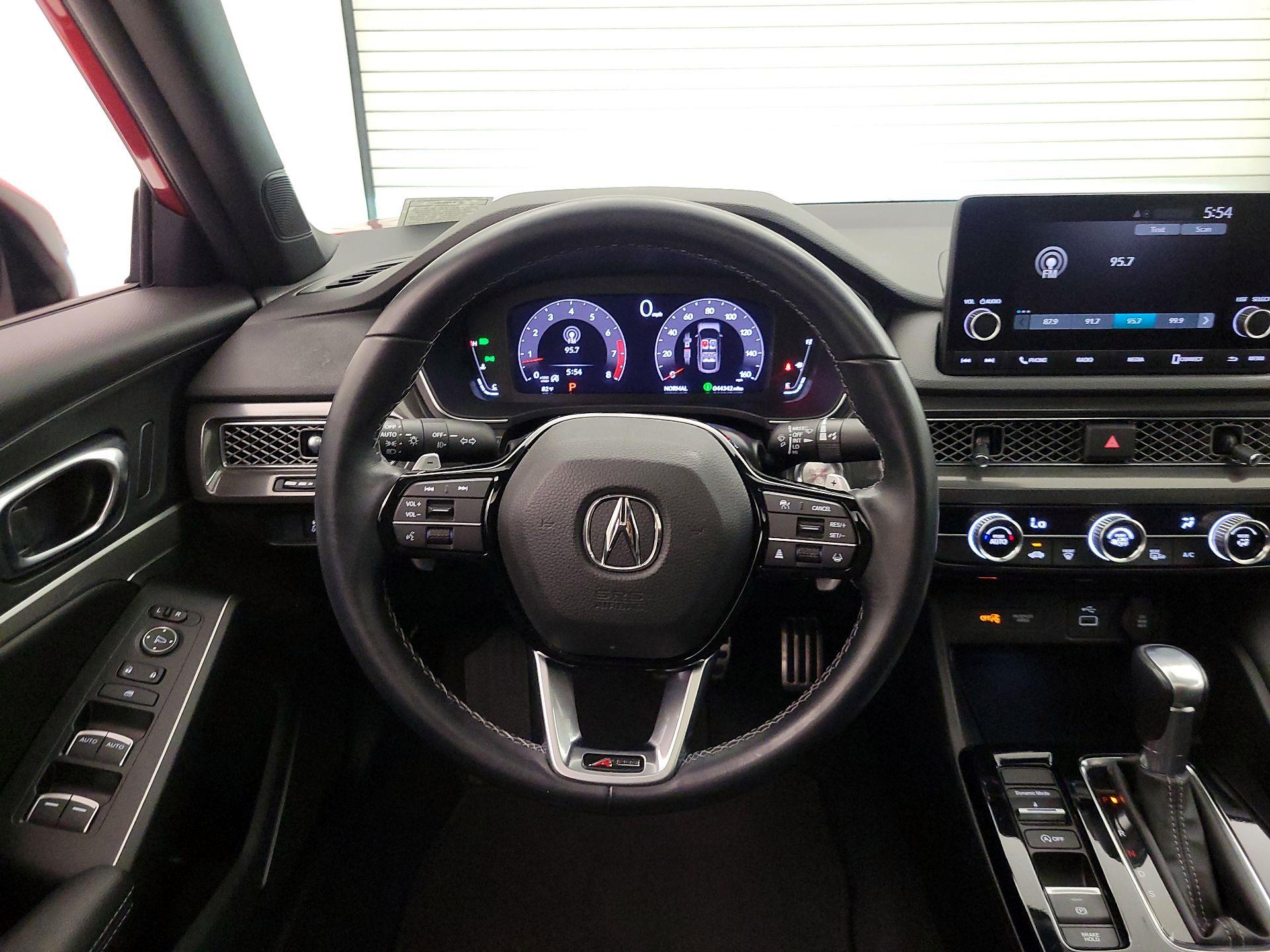 Thumbnail: 2023 Acura Integra - 10