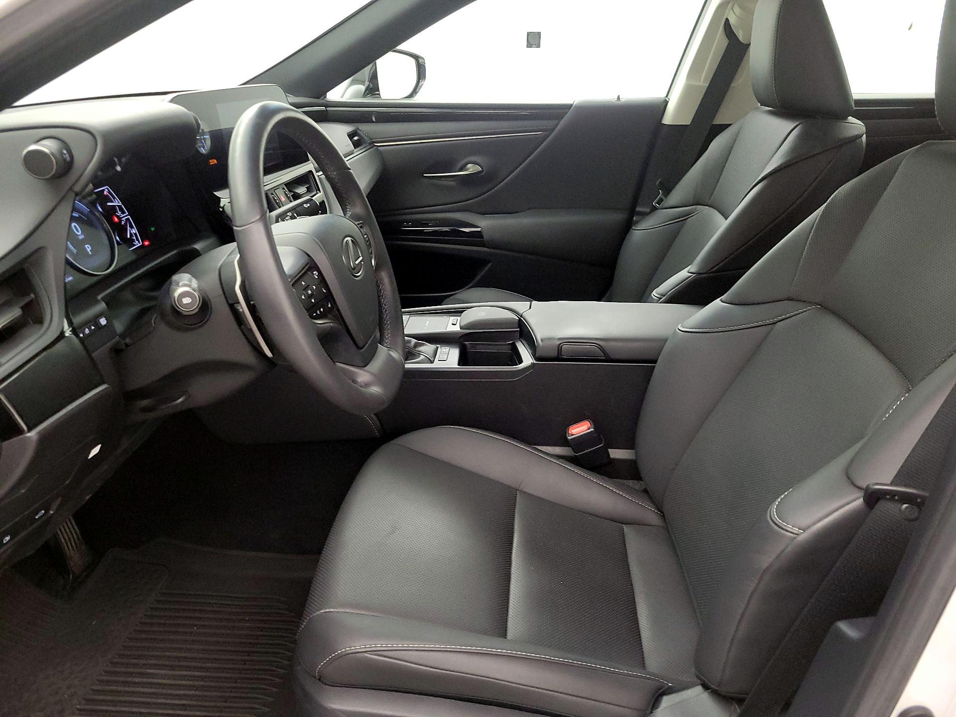 Thumbnail: 2022 Lexus ES - 11