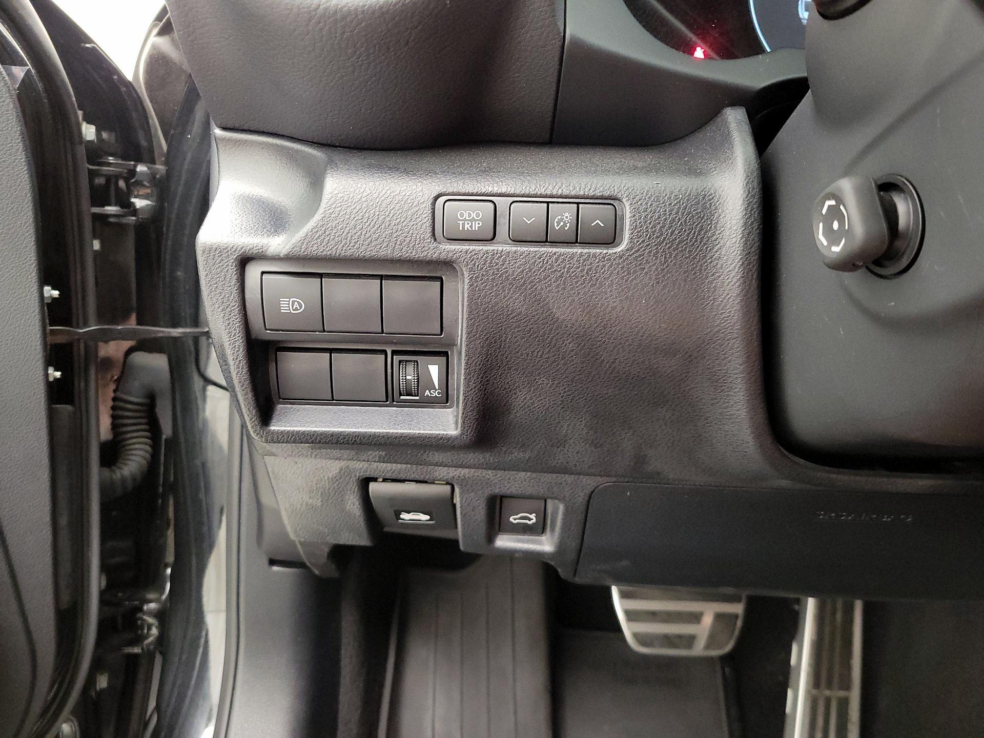 Thumbnail: 2022 Lexus IS - 13