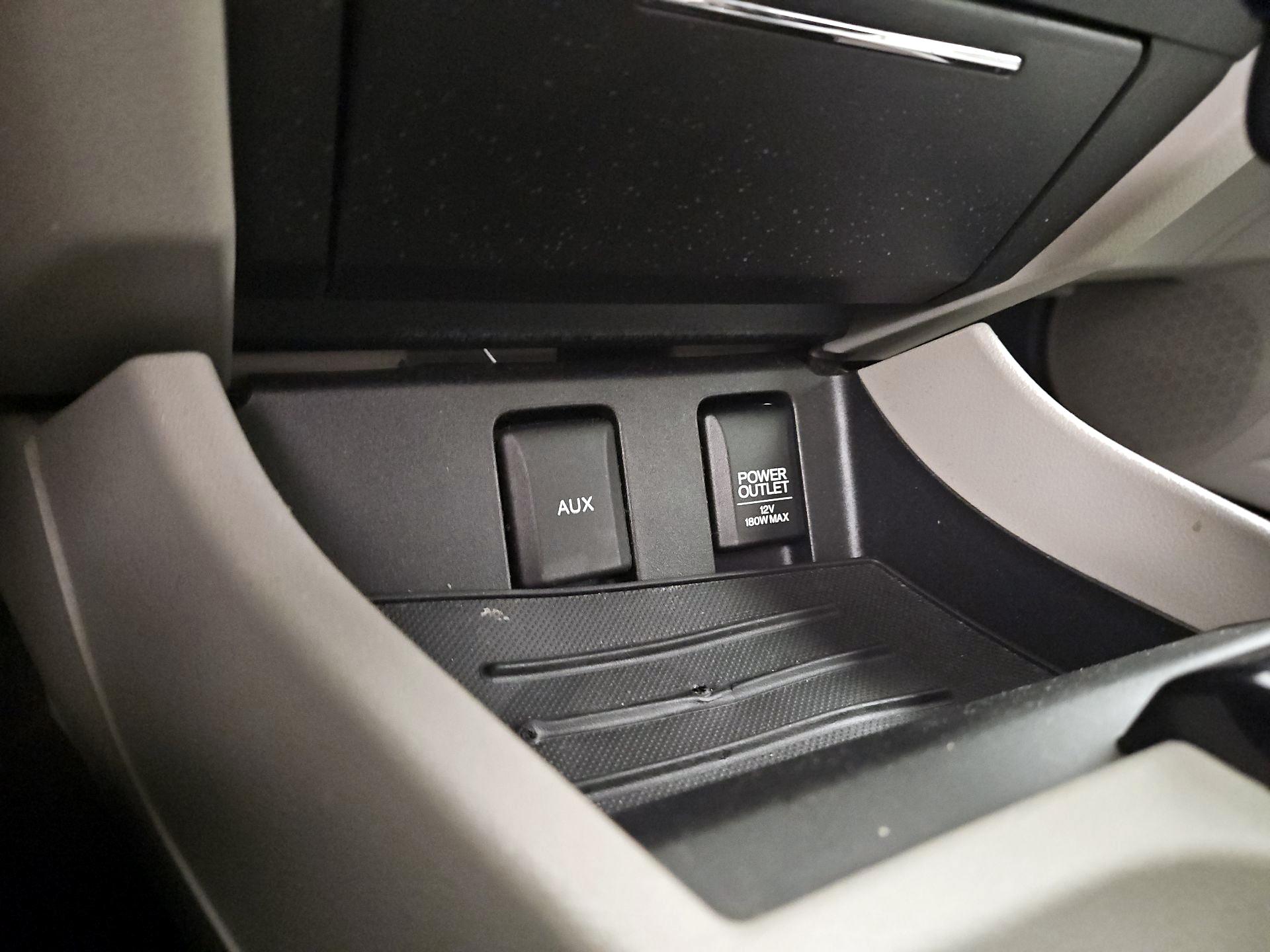 Thumbnail: 2014 Honda Civic - 18