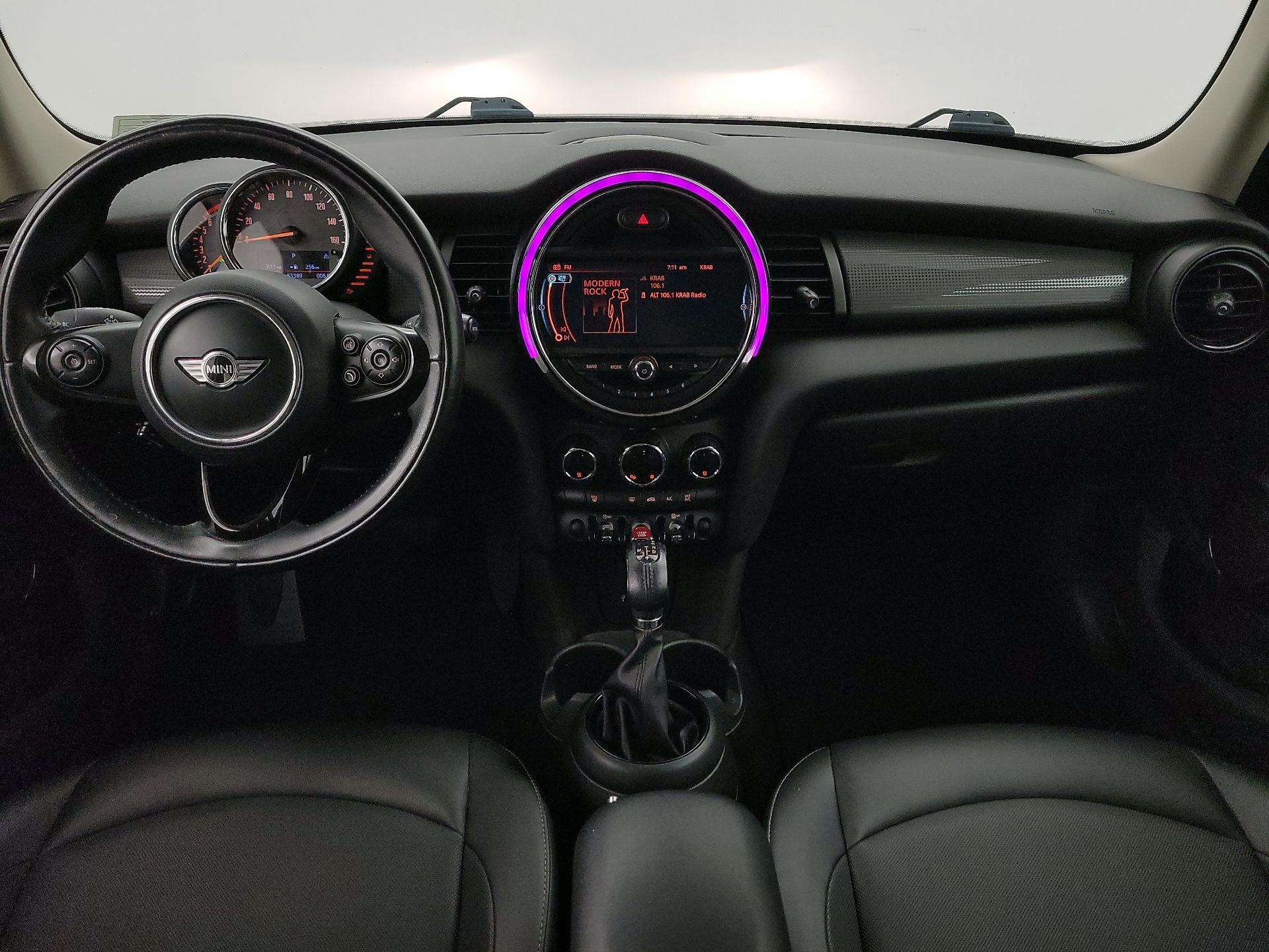 Thumbnail: 2017 MINI Cooper Hardtop - 9