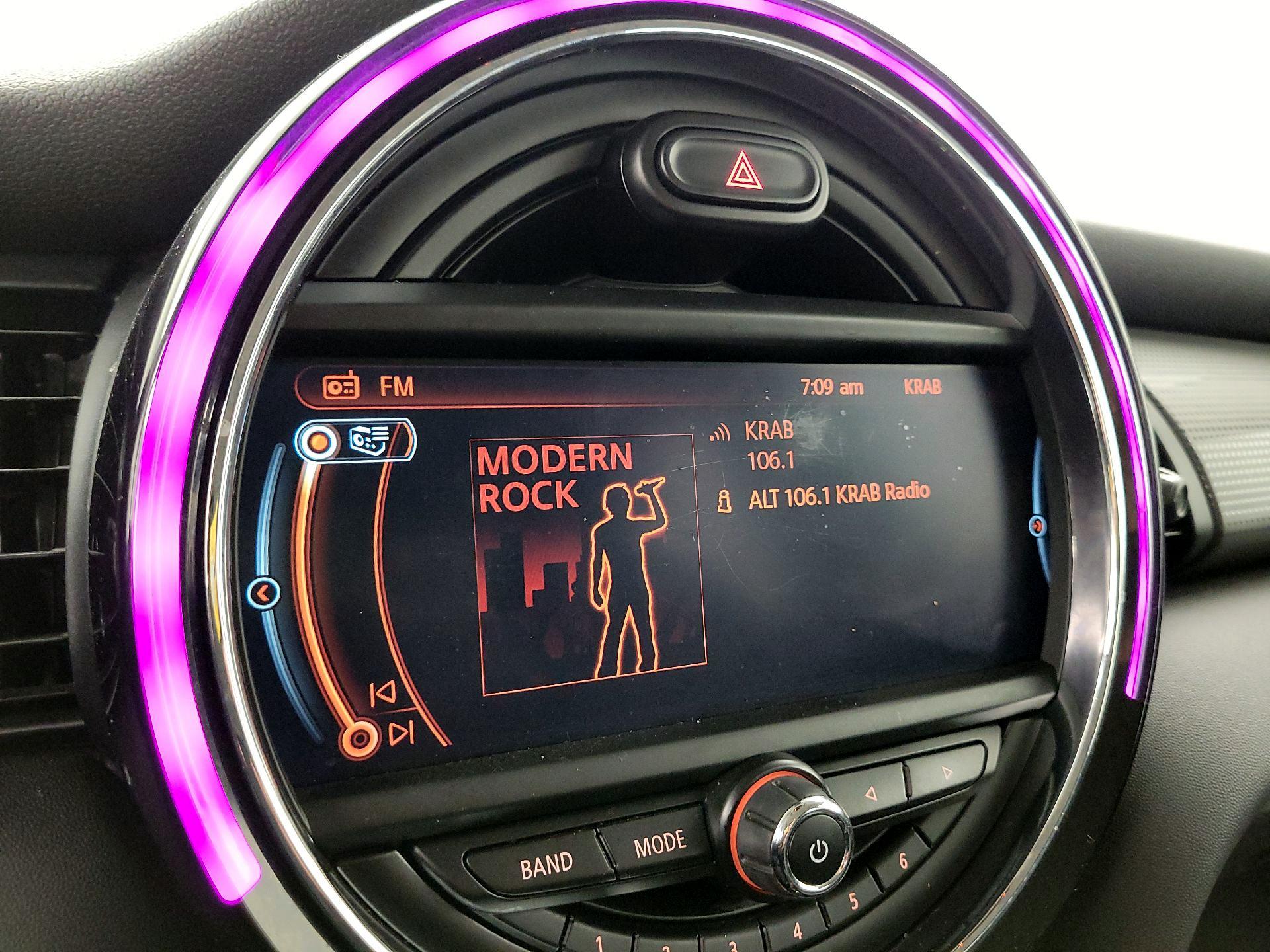 Thumbnail: 2017 MINI Cooper Hardtop - 15