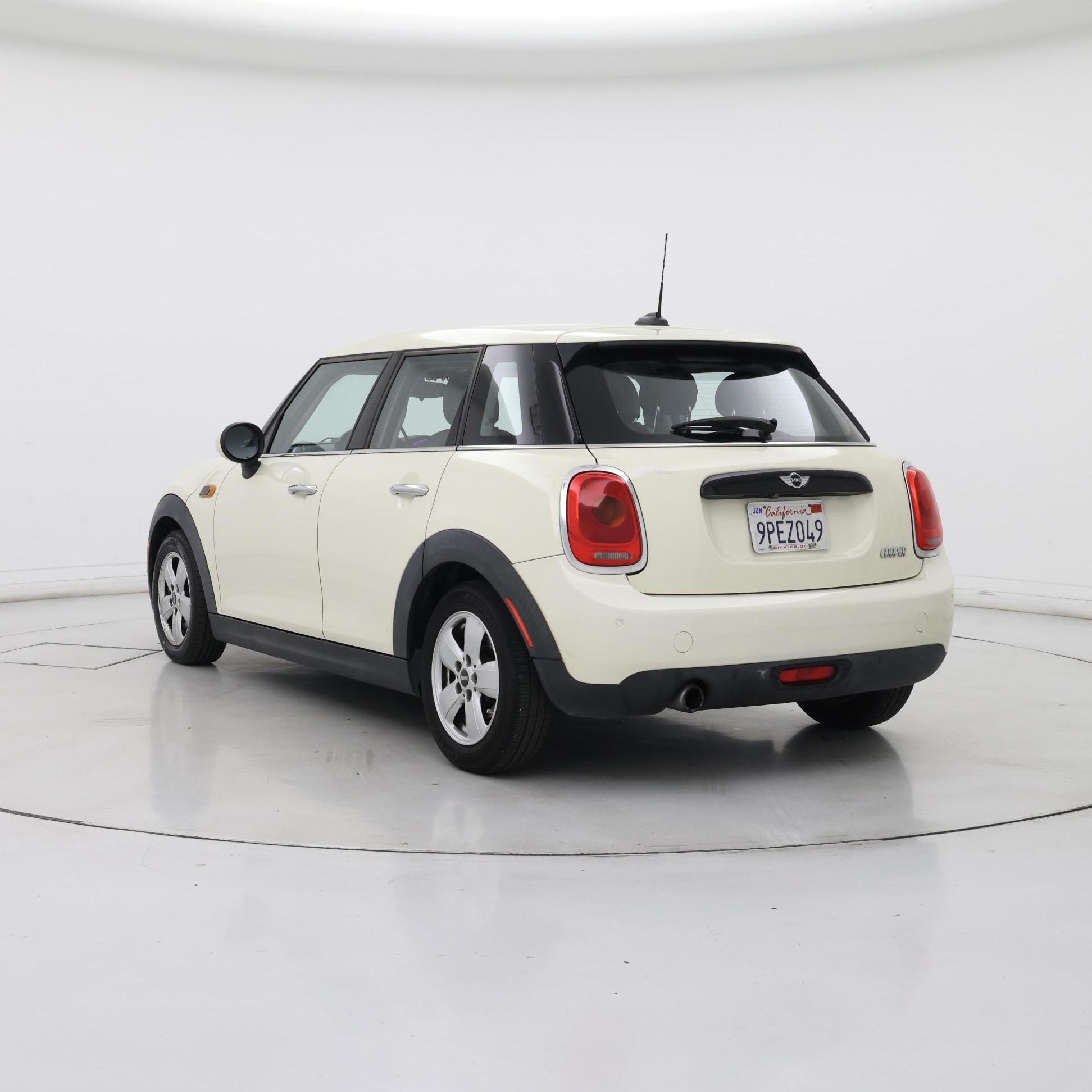 Thumbnail: 2017 MINI Cooper Hardtop - 2