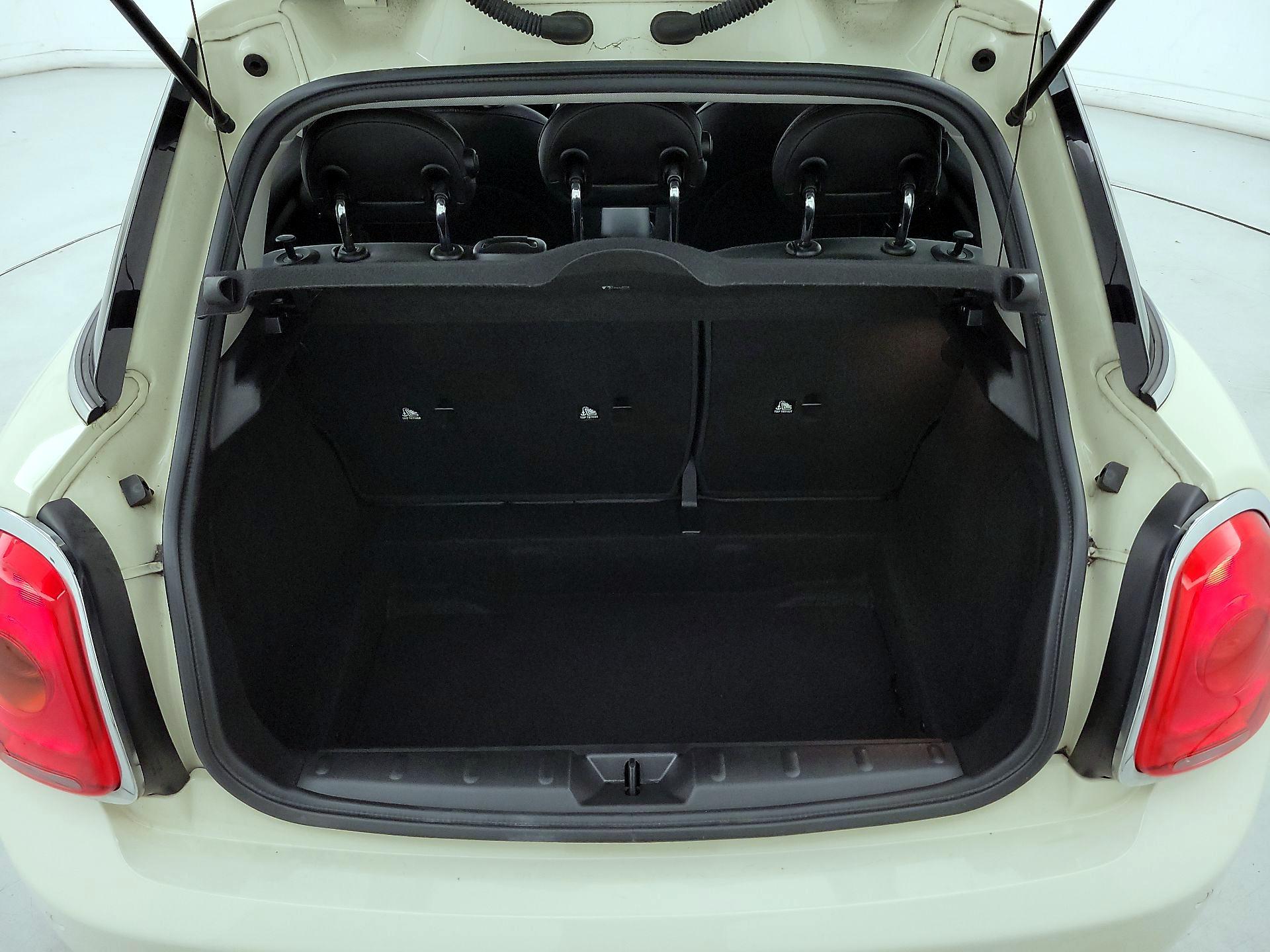 Thumbnail: 2017 MINI Cooper Hardtop - 20