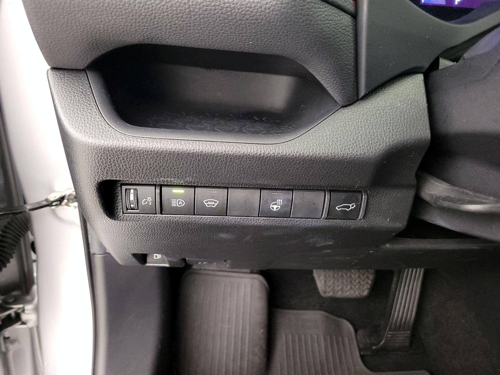 Thumbnail: 2023 Toyota RAV4 - 13