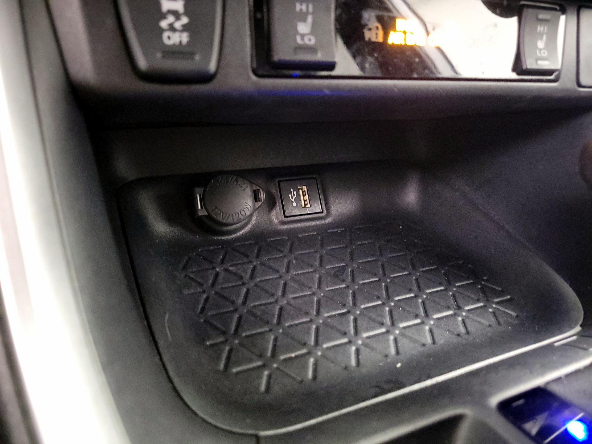 Thumbnail: 2023 Toyota RAV4 - 18