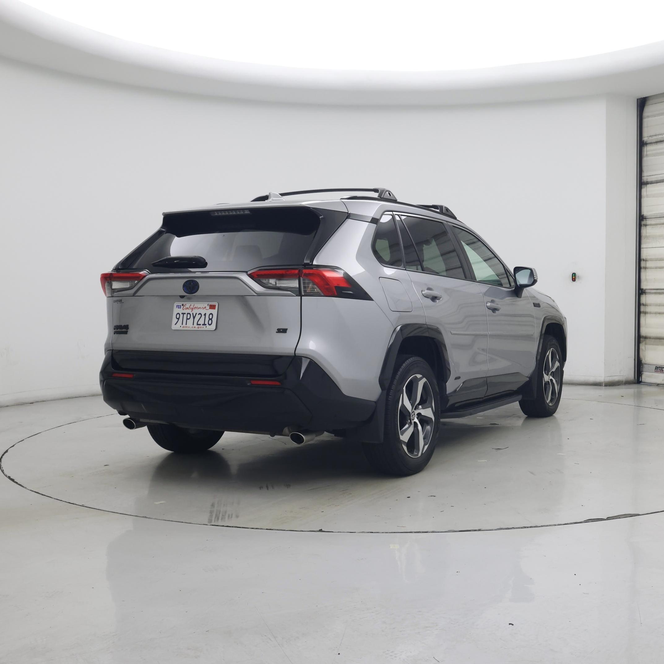 Thumbnail: 2023 Toyota RAV4 - 8