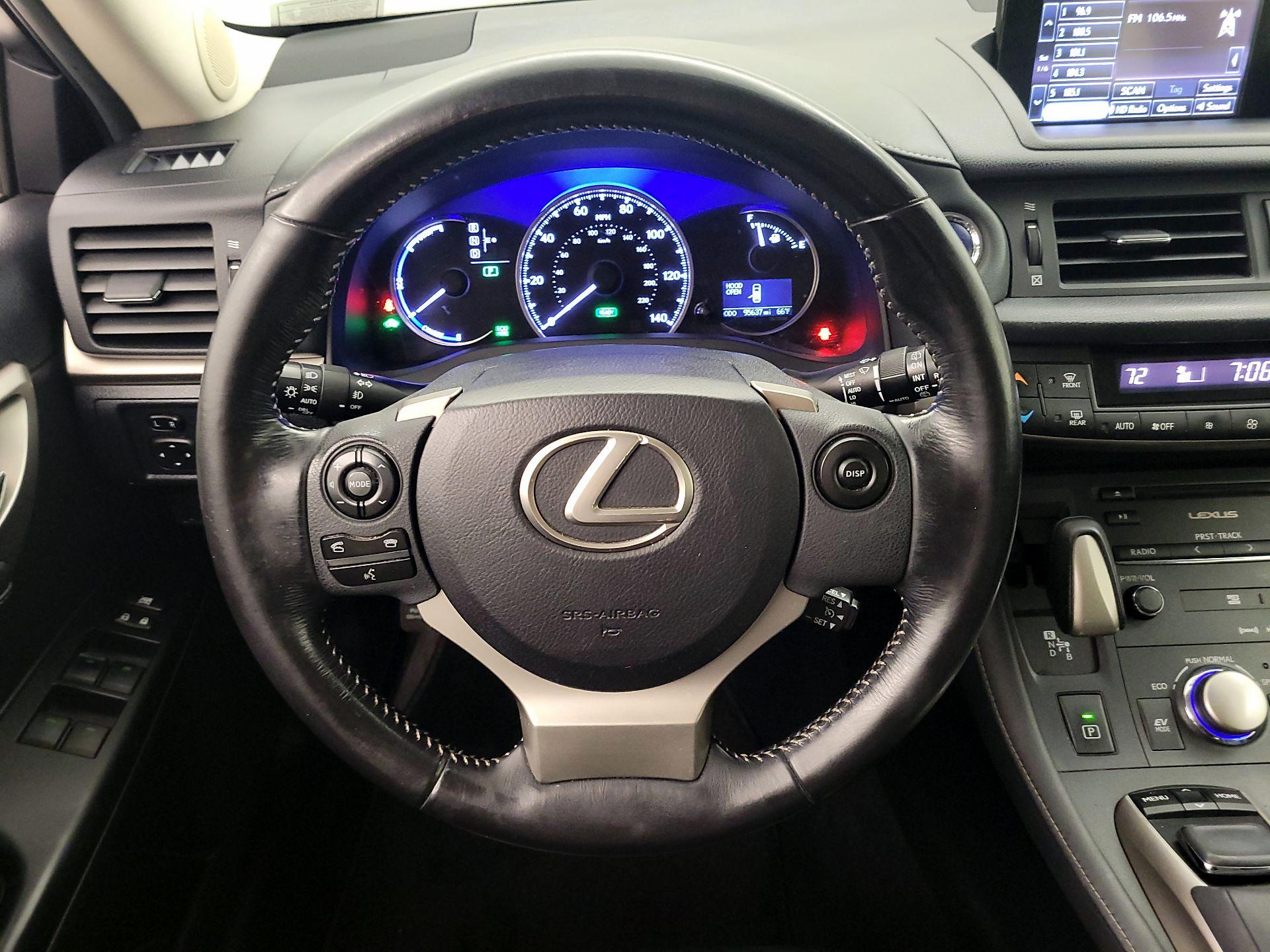 Thumbnail: 2015 Lexus CT - 10